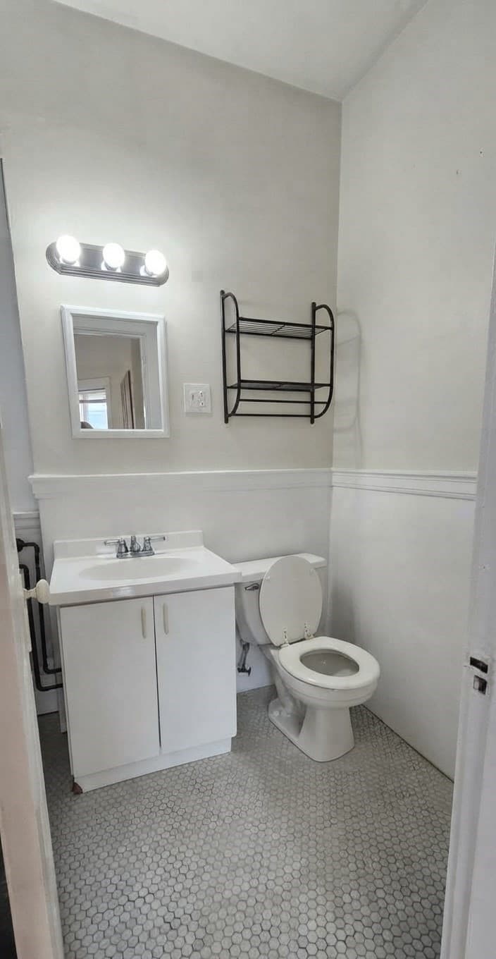 Condominium at 1564 Commonwealth Ave # 16, Boston MA 02135, photo 4 of 8