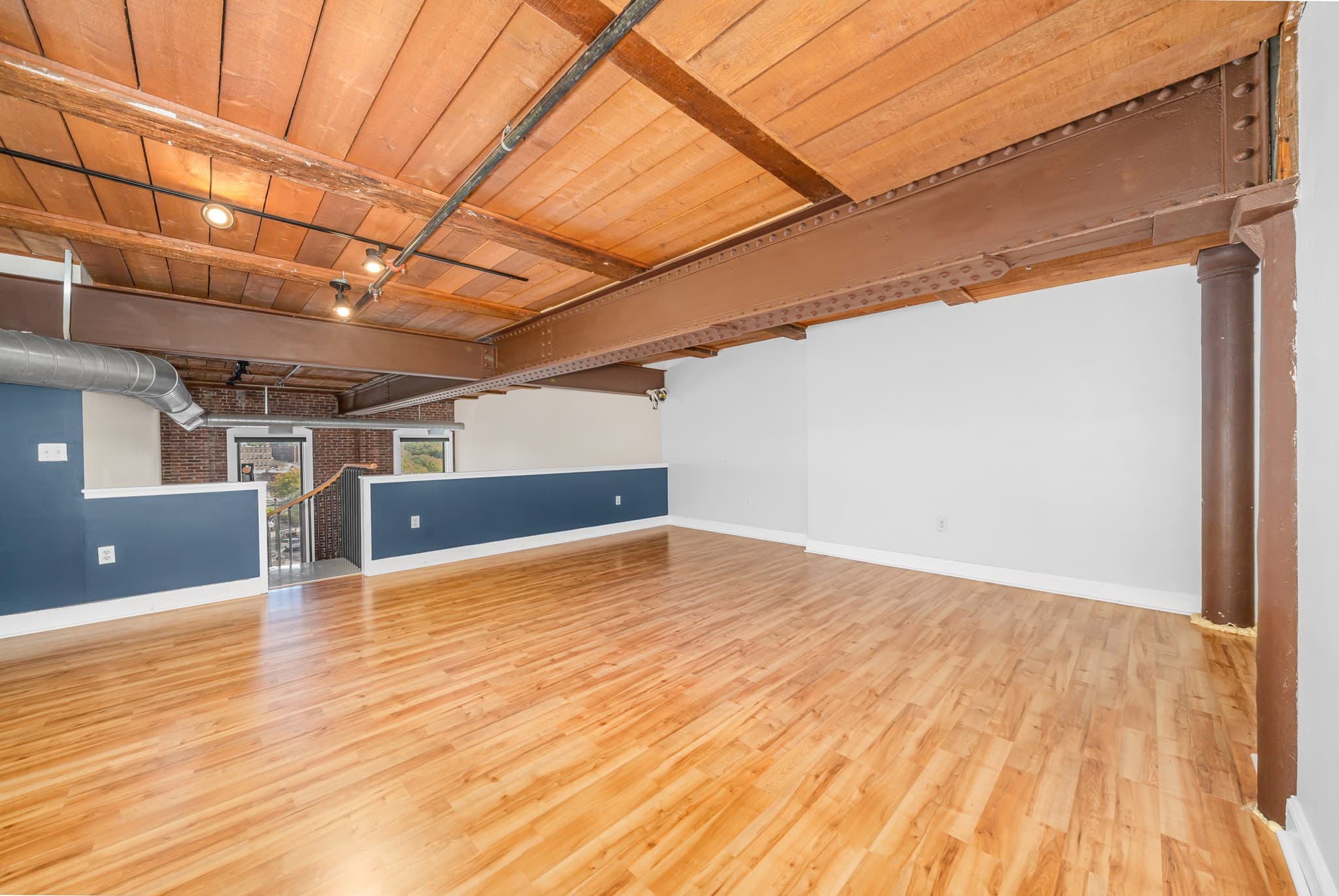 Condominium at 10 Kearney Sq # 307, Lowell MA 01852, Lowell, photo 7 of 15