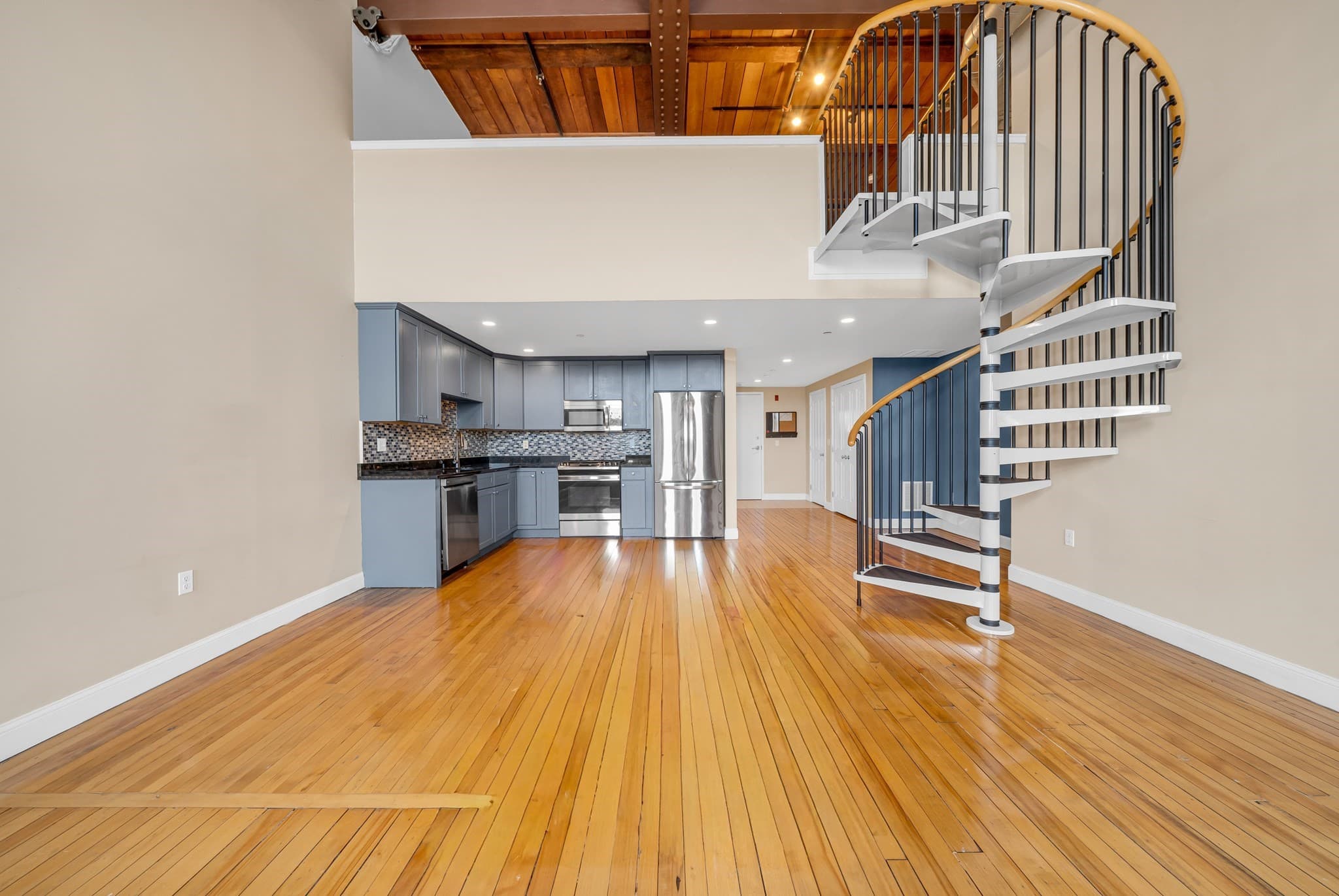 Condominium at 10 Kearney Sq # 307, Lowell MA 01852, Lowell, photo 3 of 15