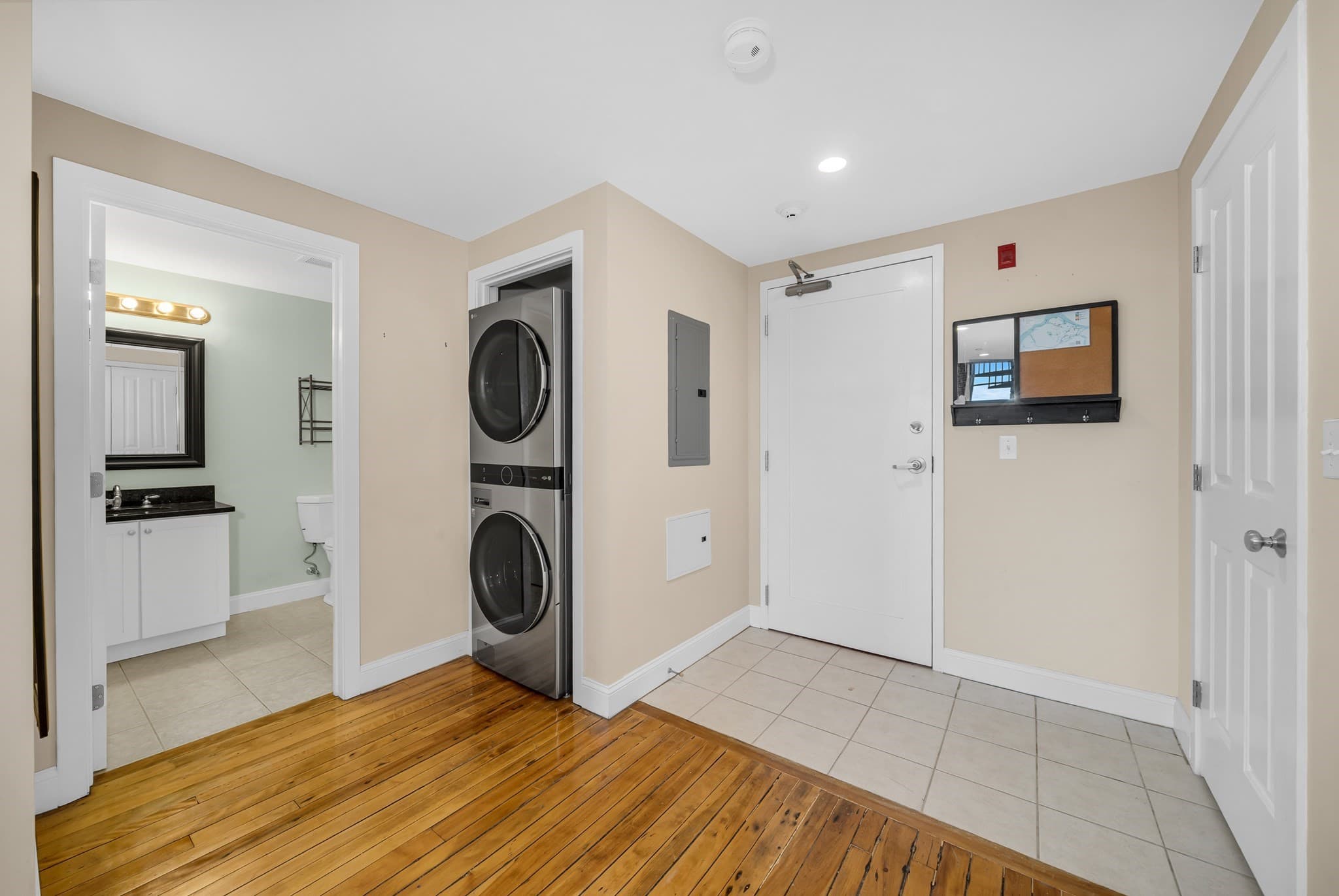 Condominium at 10 Kearney Sq # 307, Lowell MA 01852, Lowell, photo 10 of 15