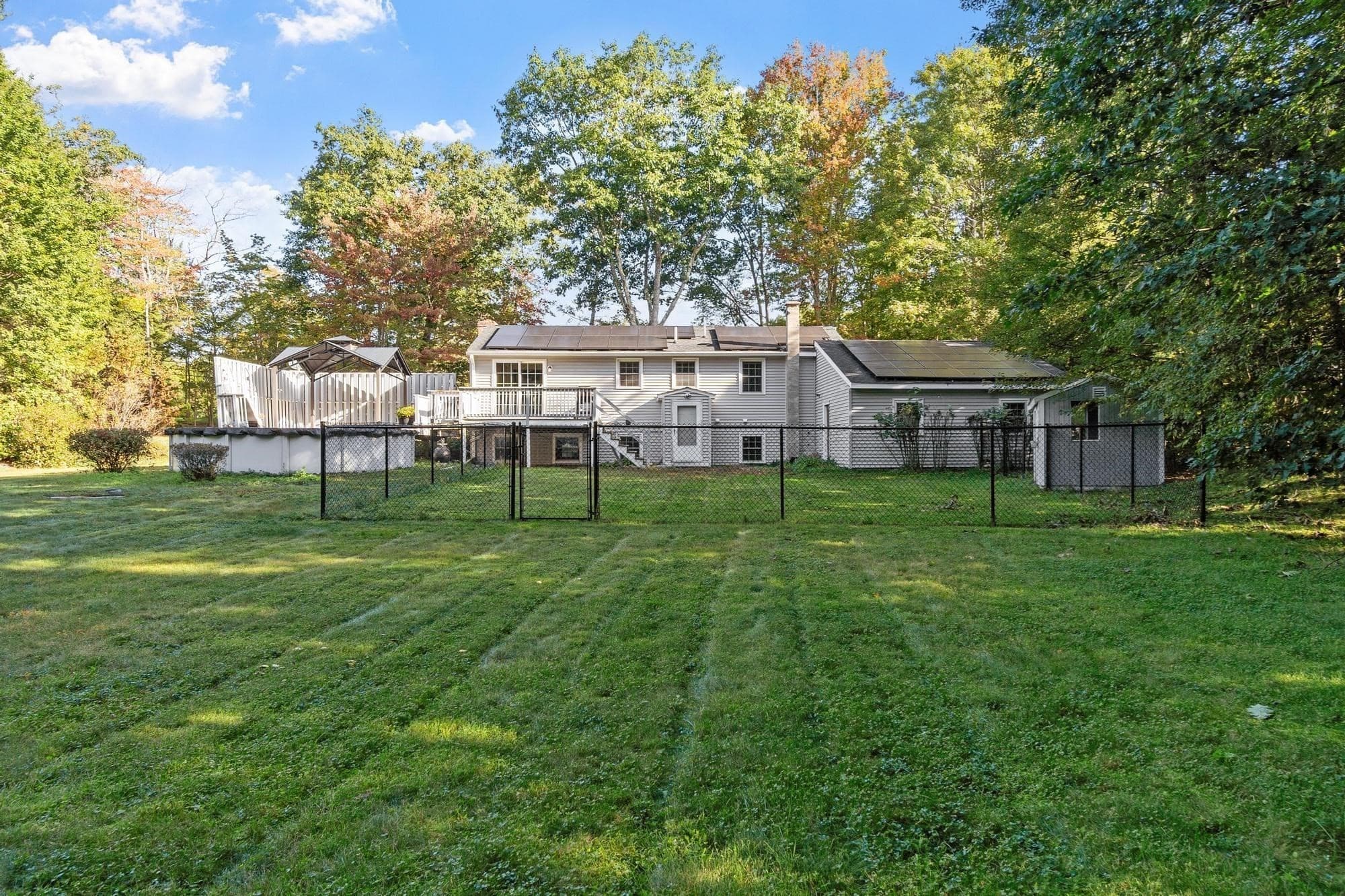 Single Family Residence at 45 Williamsville Rd, Hubbardston MA 01452, Hubbardston, photo 7 of 42