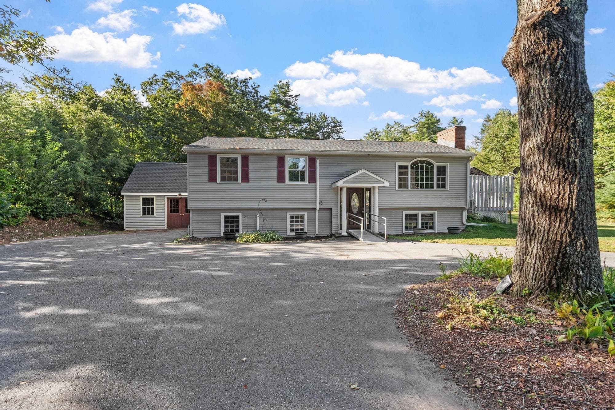 Single Family Residence at 45 Williamsville Rd, Hubbardston MA 01452, Hubbardston, photo 5 of 42