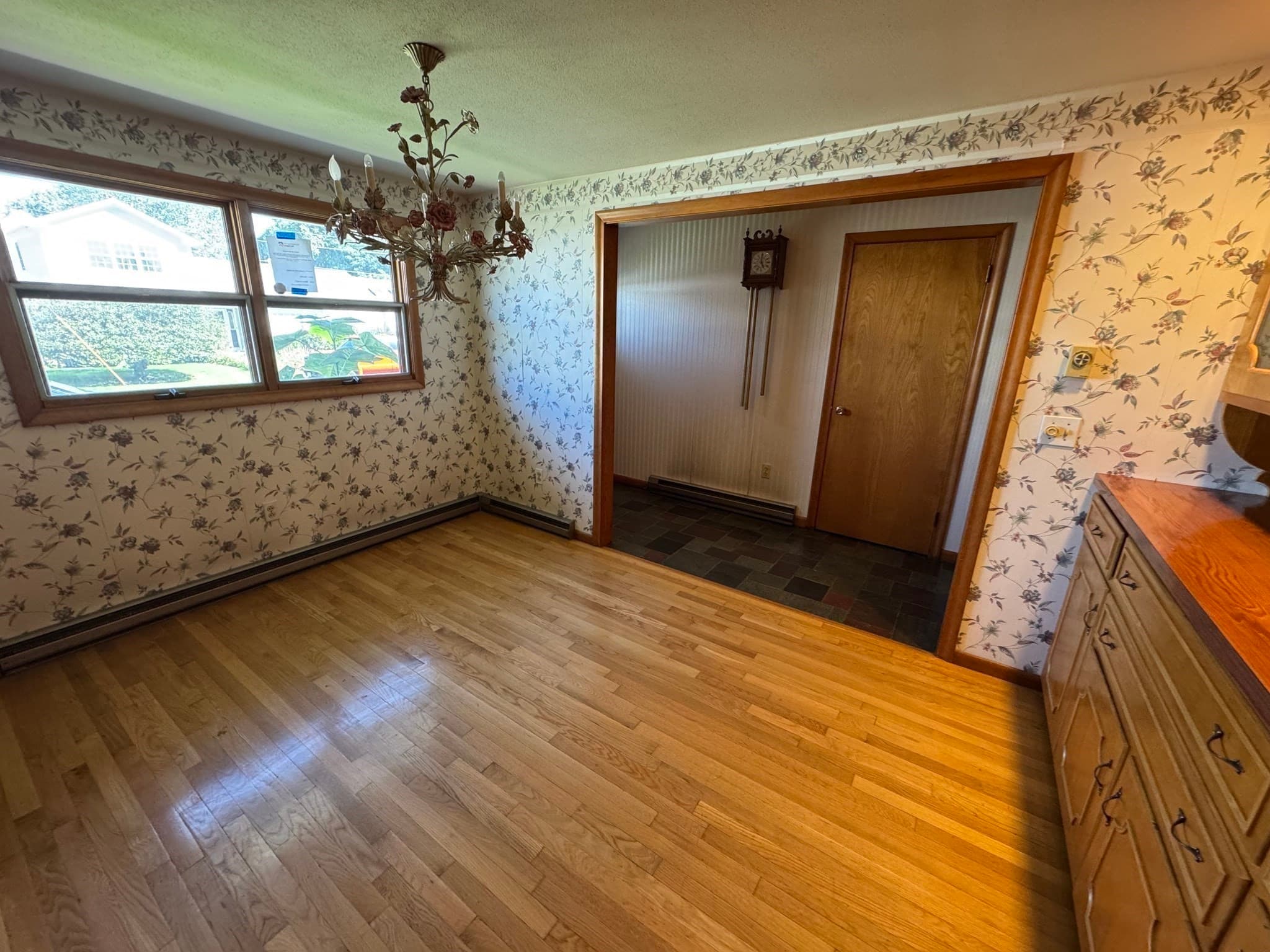 Single Family Residence at 50 Van Horn St, Chicopee MA 01013, Chicopee, photo 6 of 25