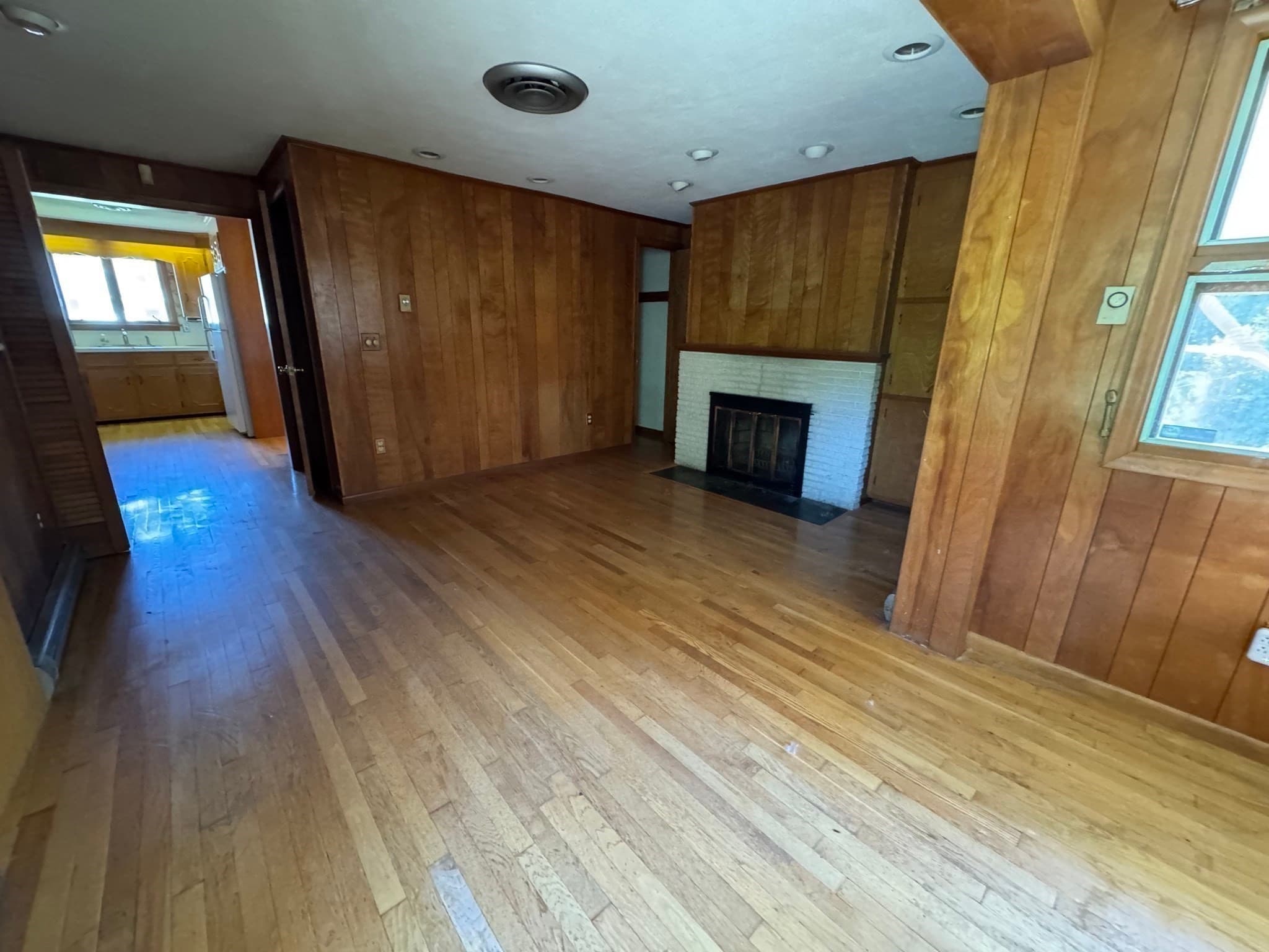 Single Family Residence at 50 Van Horn St, Chicopee MA 01013, Chicopee, photo 10 of 25