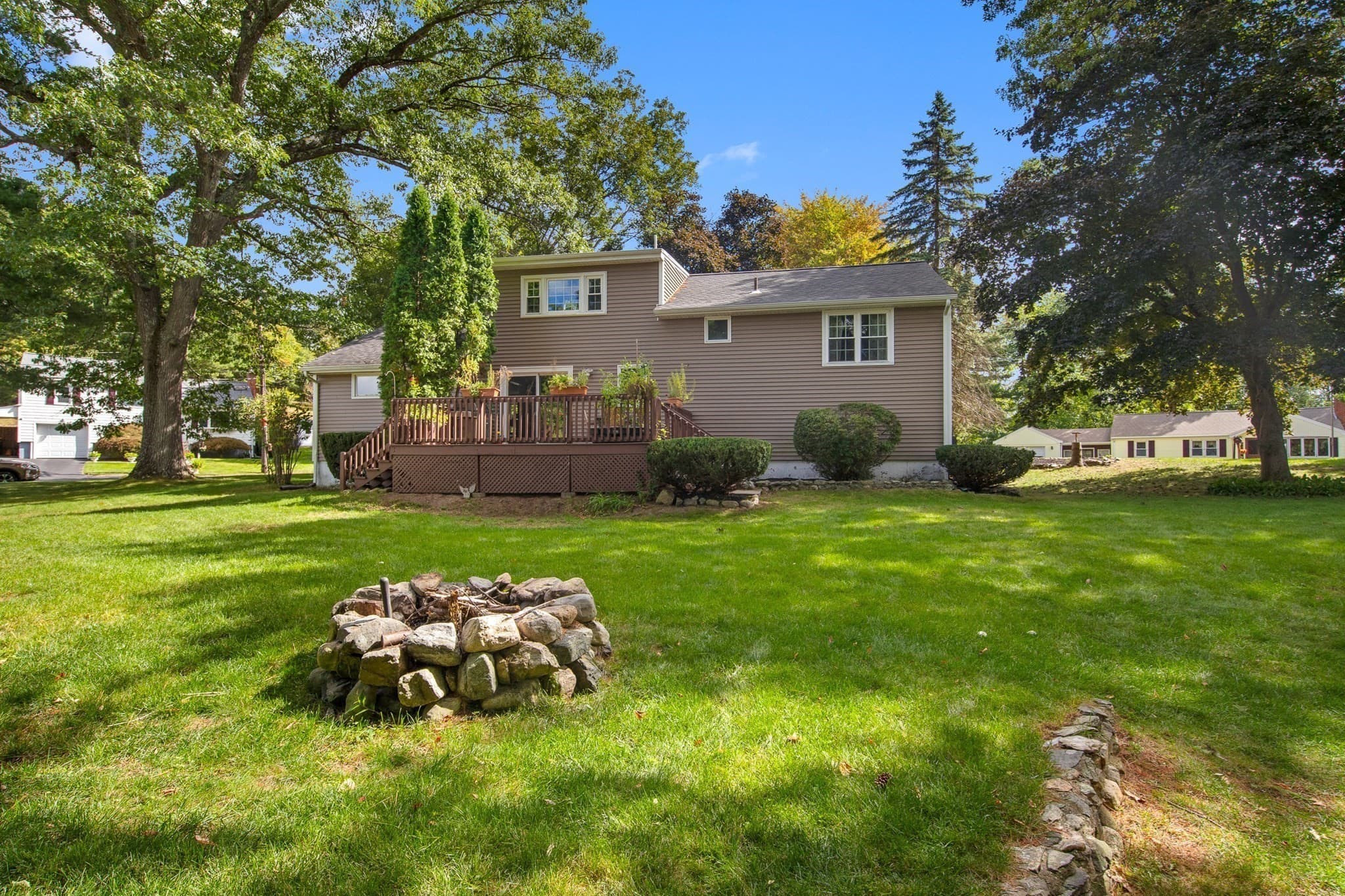Single Family Residence at 17 Rich Rd, Woburn MA 01801, Woburn, photo 22 of 27
