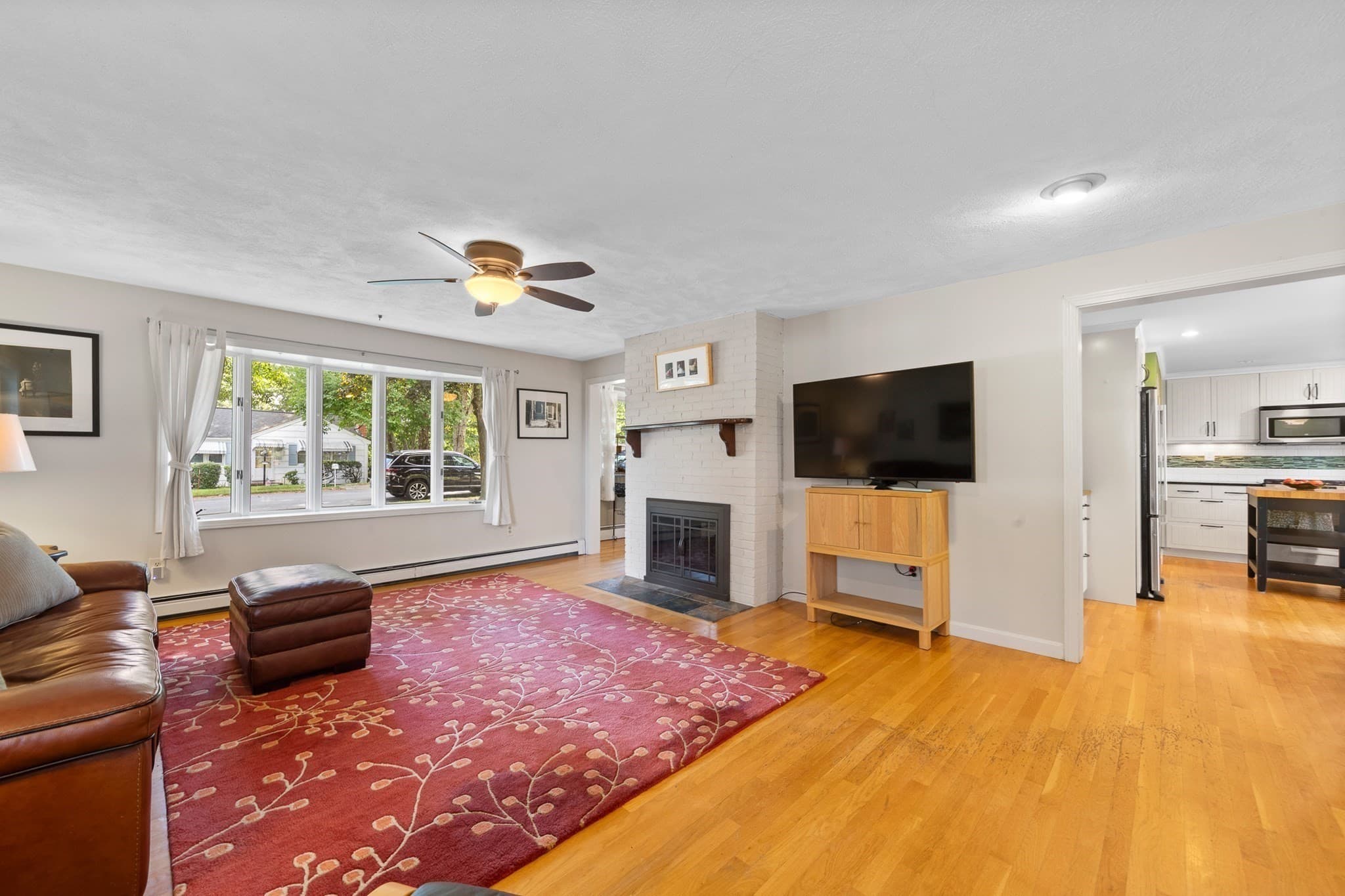 Single Family Residence at 17 Rich Rd, Woburn MA 01801, Woburn, photo 10 of 27