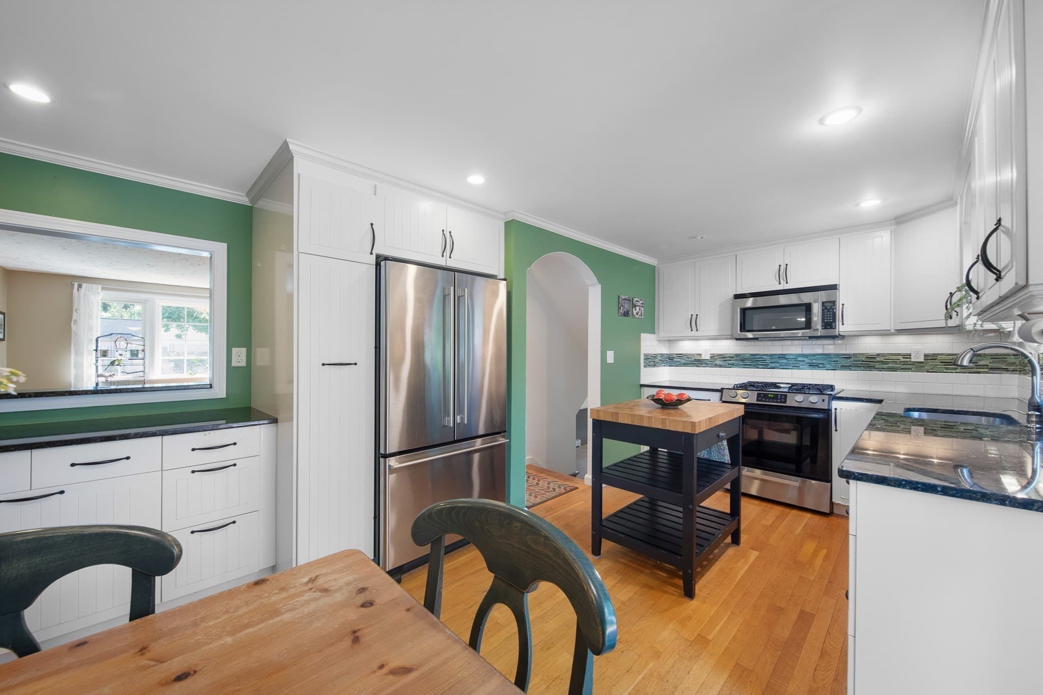 Single Family Residence at 17 Rich Rd, Woburn MA 01801, Woburn, photo 8 of 27