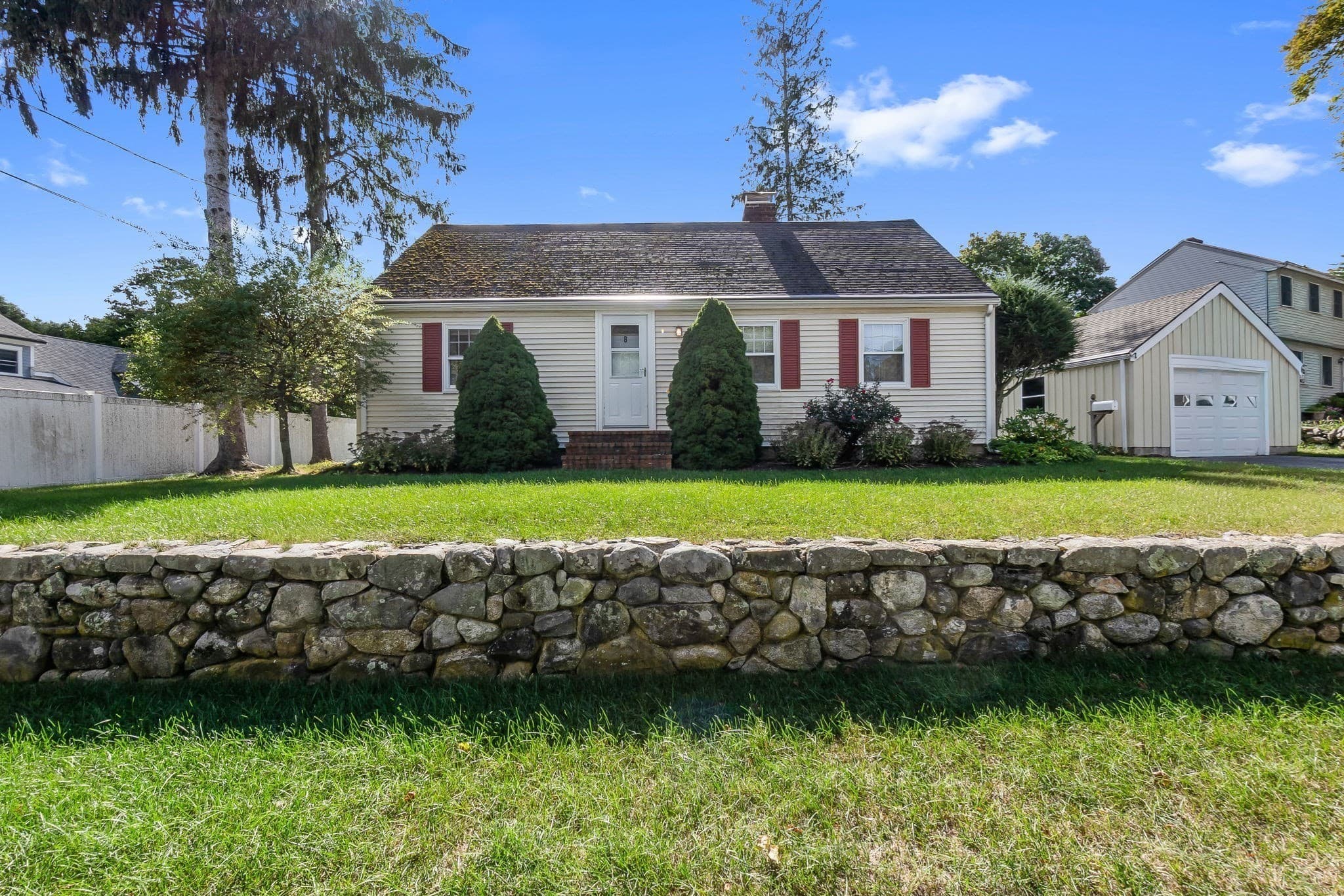 8 Savoy Rd., Hamilton MA 01982