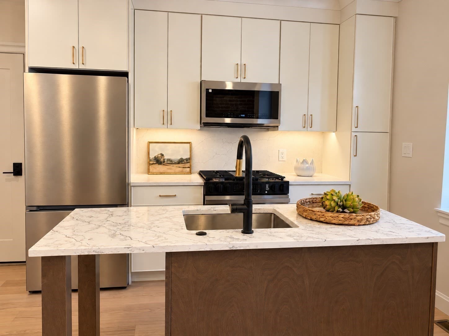 Condominium at 75 Lubec # 1, Boston MA 02128, Boston, photo 2 of 18