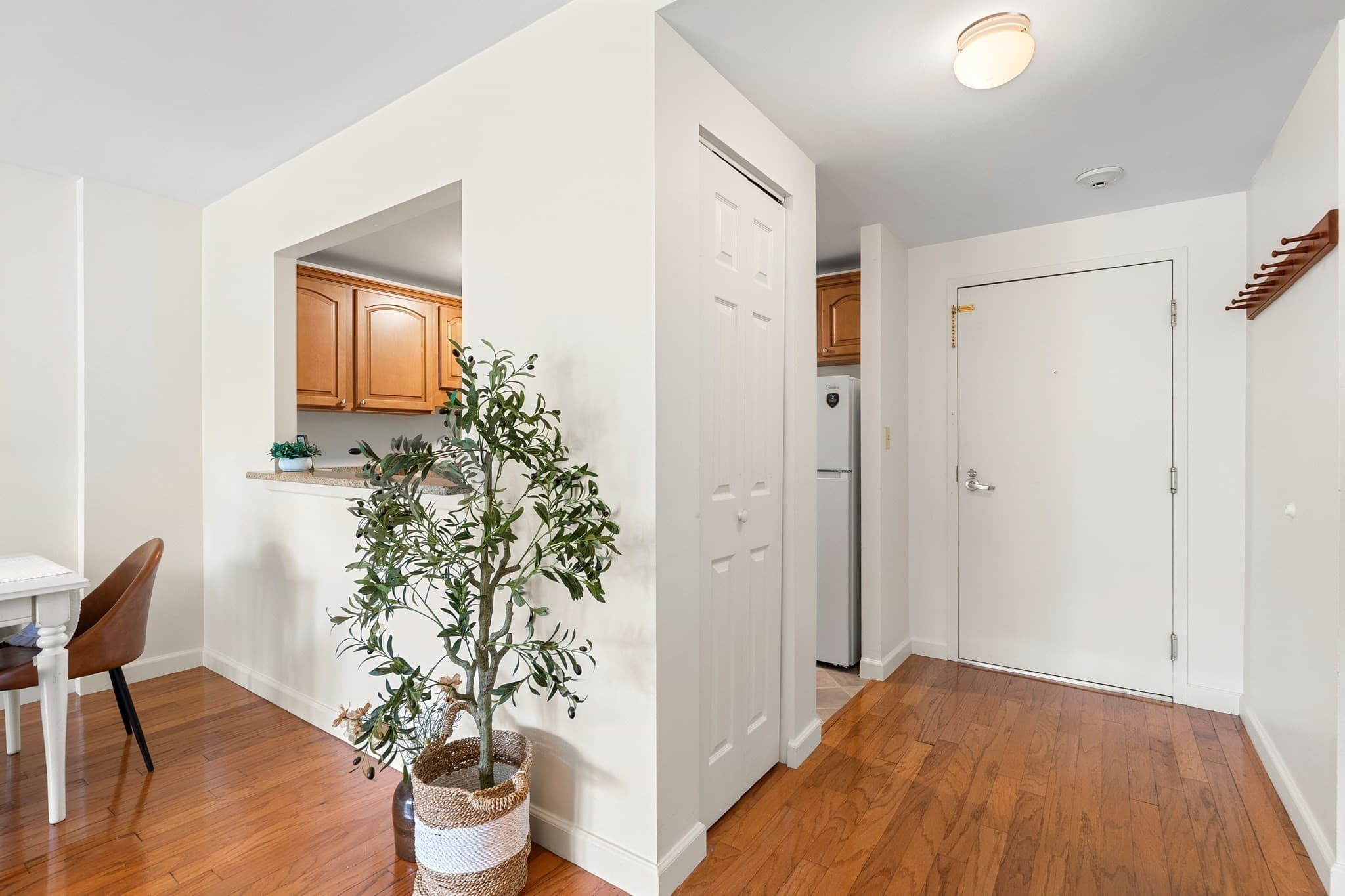 Condominium at 1 Watermill Pl # 426, Arlington MA 02476, Arlington, photo 6 of 34