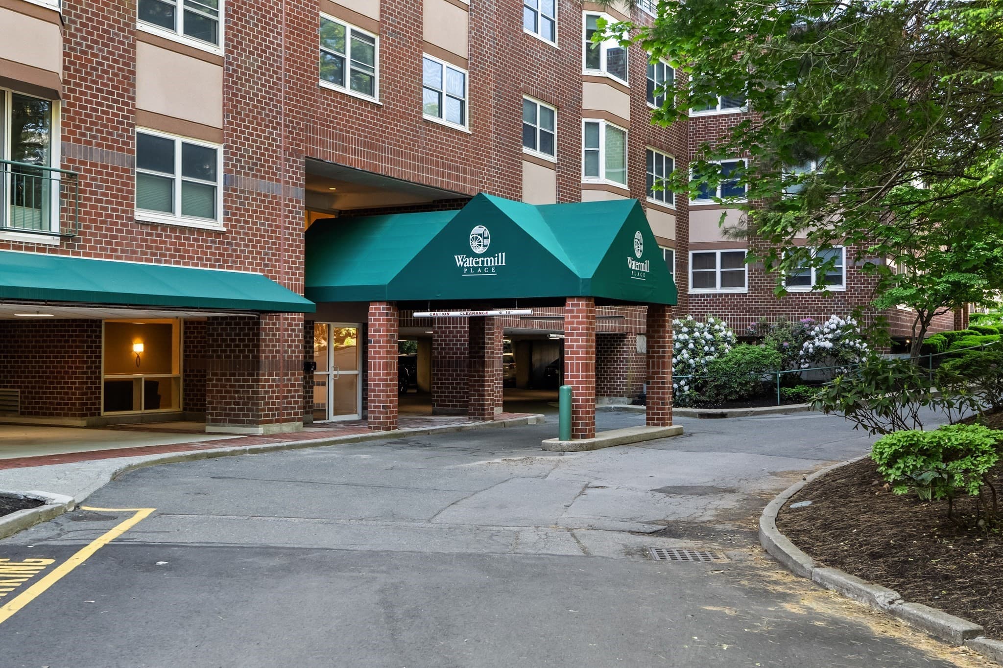 Condominium at 1 Watermill Pl # 426, Arlington MA 02476, Arlington, photo 4 of 34