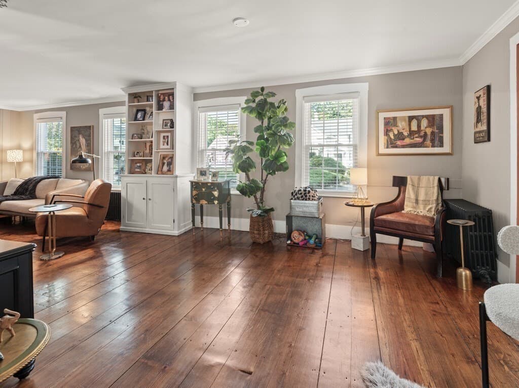 Single Family Residence at 1 Wesleyan St, Shrewsbury MA 01545, Shrewsbury, photo 10 of 37