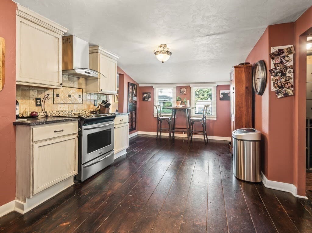 Single Family Residence at 1 Wesleyan St, Shrewsbury MA 01545, Shrewsbury, photo 14 of 37