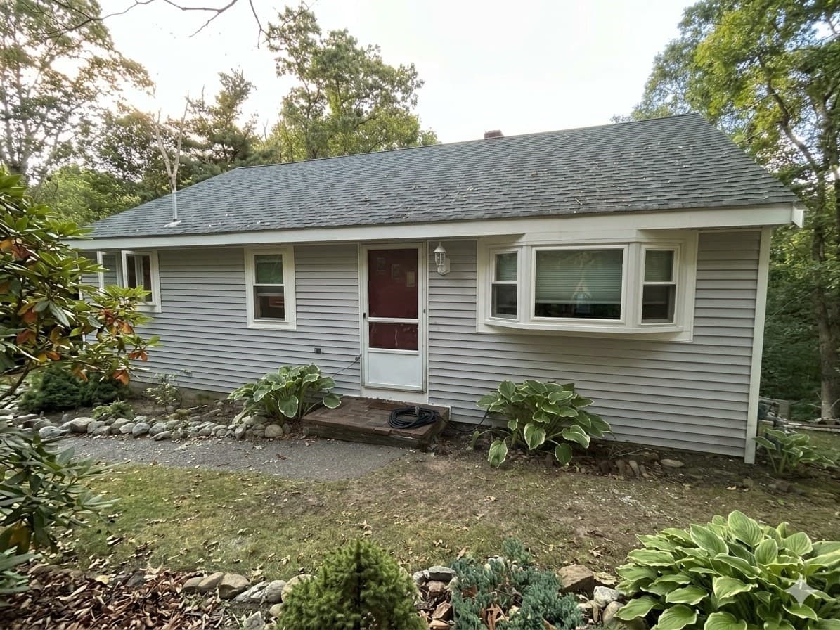 Single Family Residence at 2 Grandview Dr, Plymouth MA 02360, Plymouth, photo 2 of 3