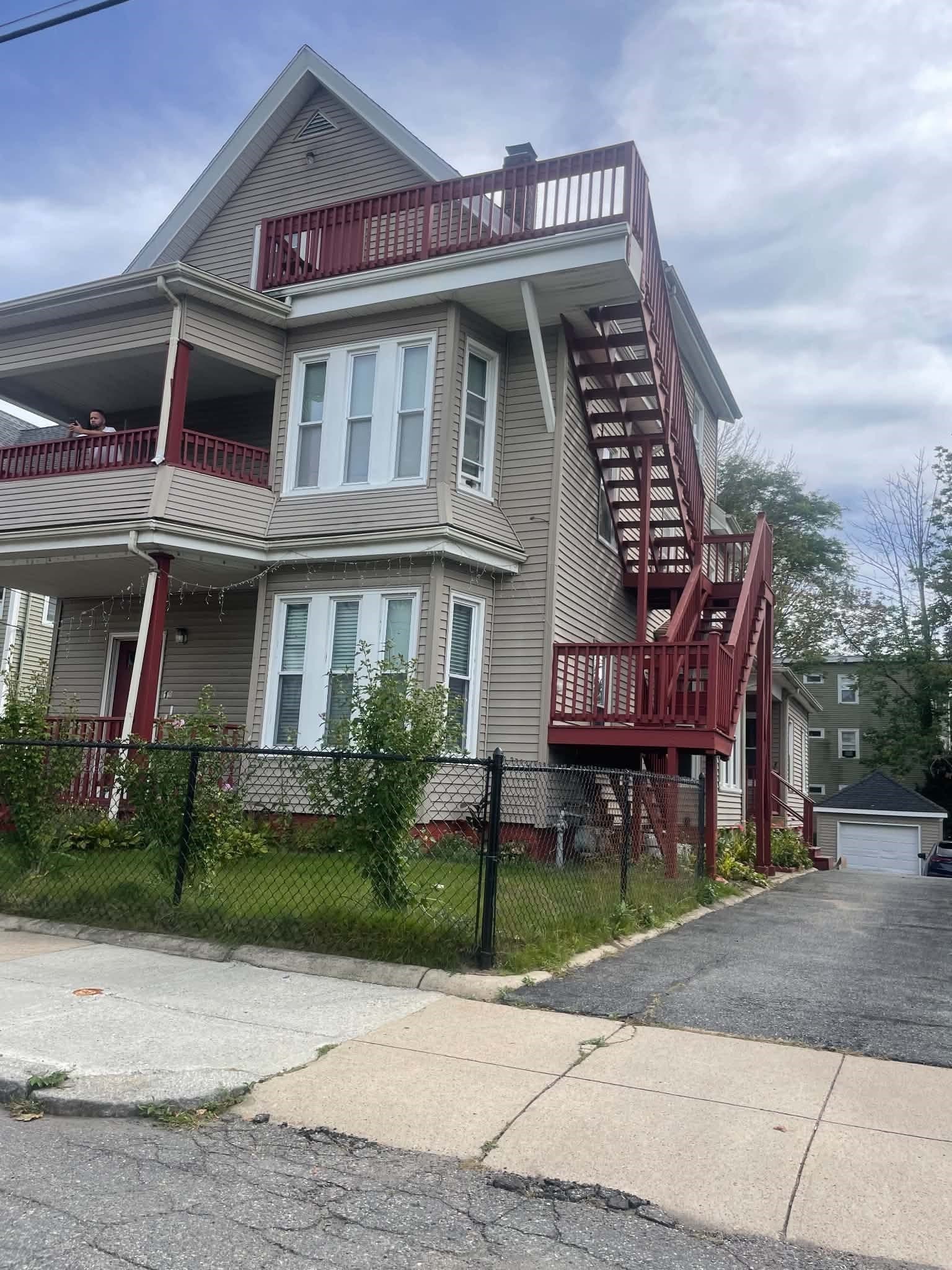 3 Family at 19 Temple St, Brockton MA 02301, Brockton, photo 2 of 19