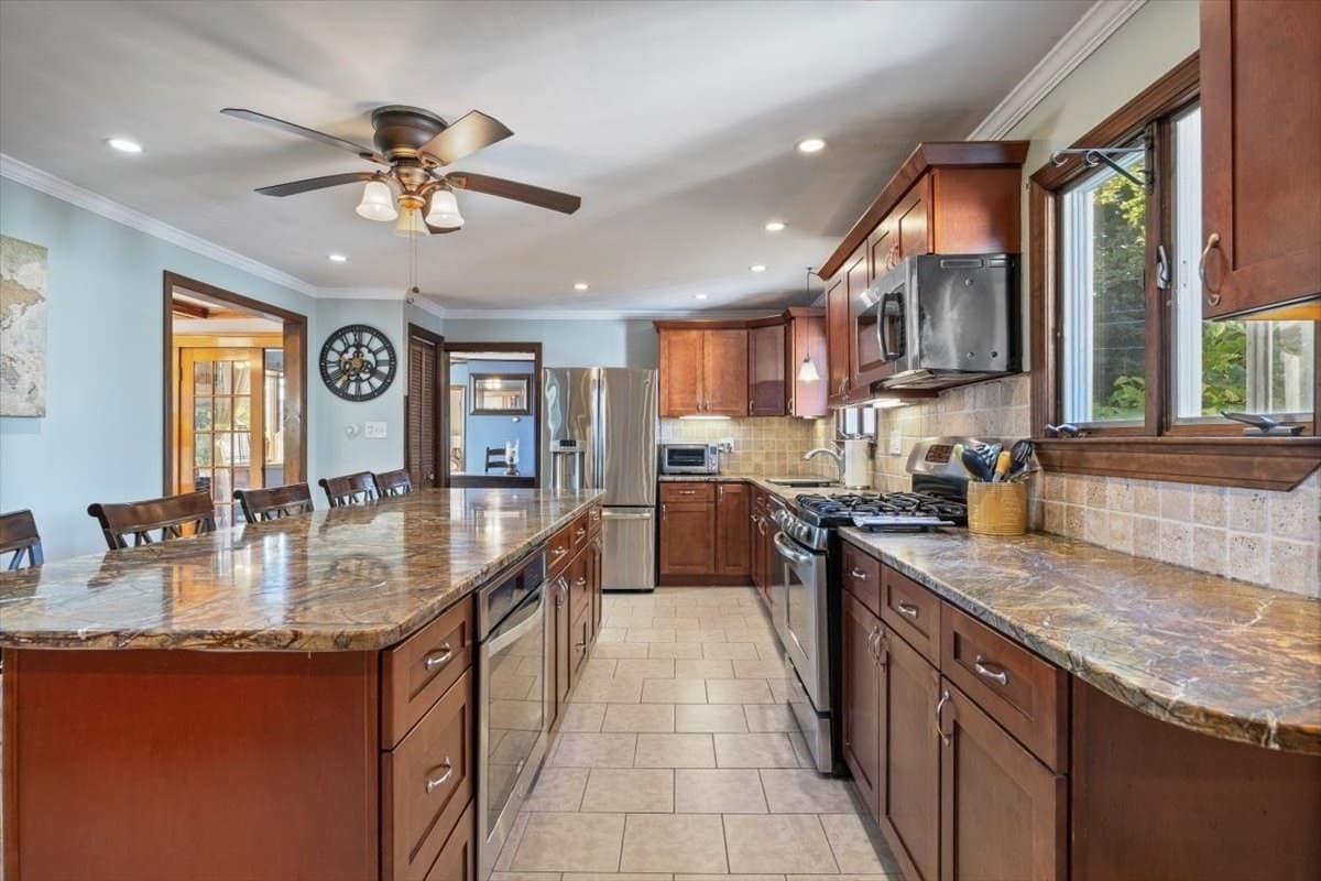 Single Family Residence at 9 Jordan Street, Haverhill MA 01830, Haverhill, photo 13 of 42