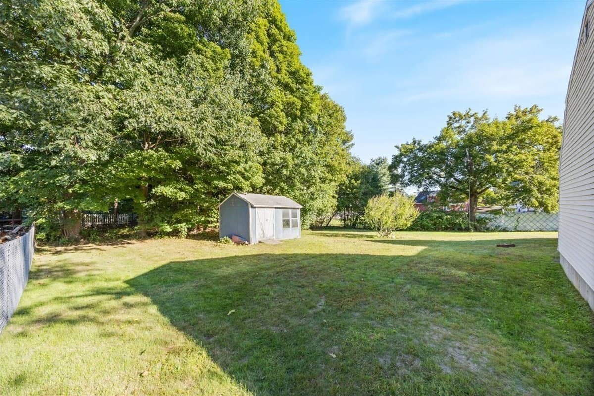 Single Family Residence at 9 Jordan Street, Haverhill MA 01830, Haverhill, photo 4 of 42