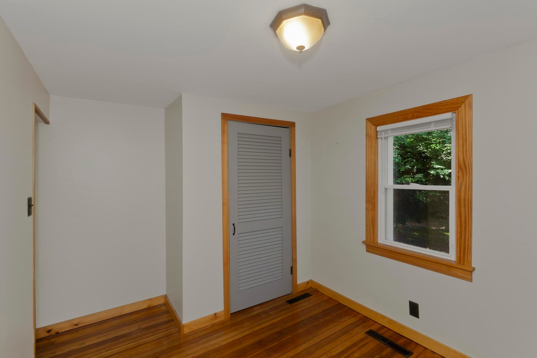 Single Family Residence at 3 Field St, Southwick MA 01077, Southwick, photo 15 of 25