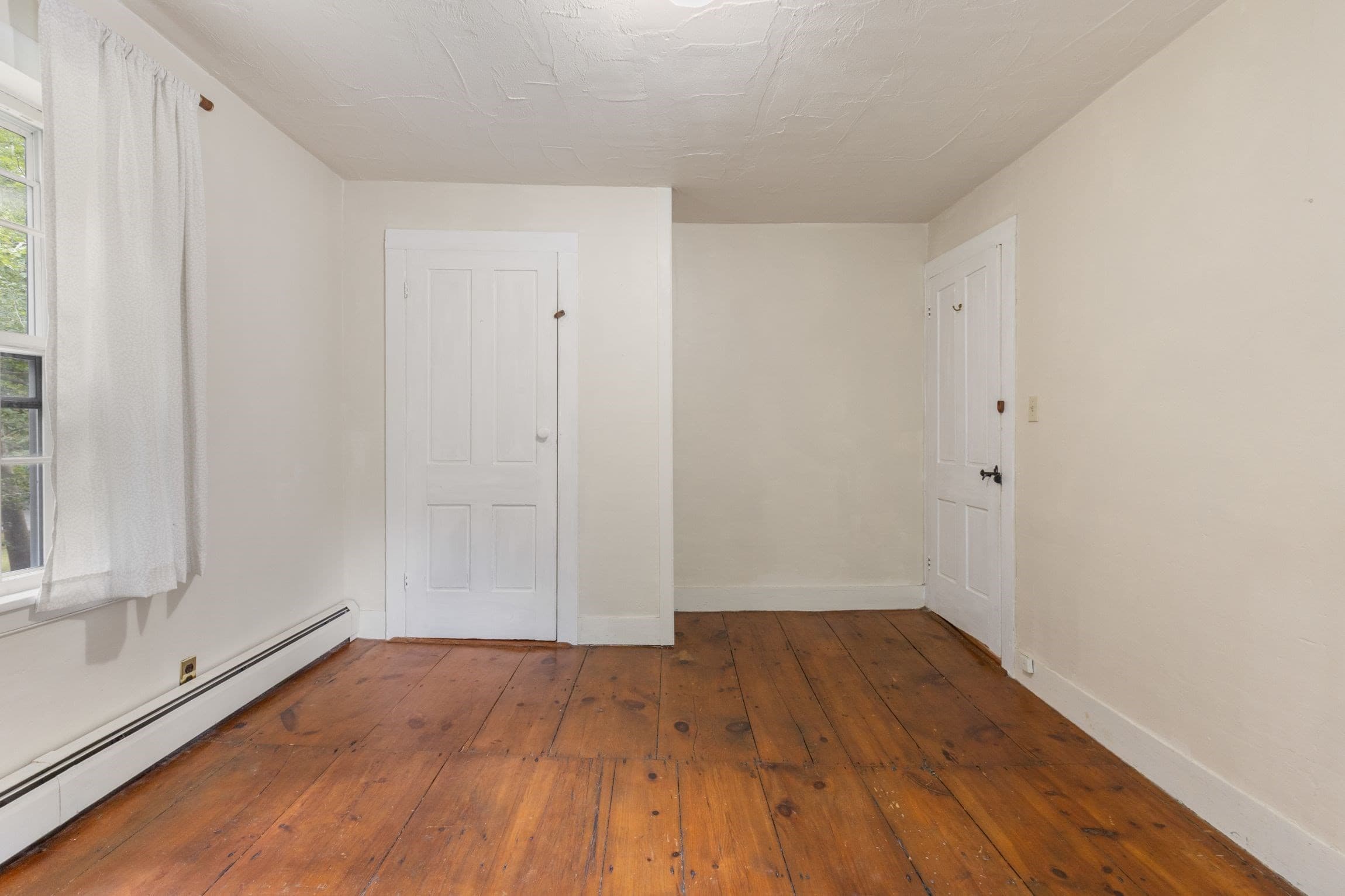 Single Family Residence at 609 Oxford St  S, Auburn MA 01501, Auburn, photo 17 of 42