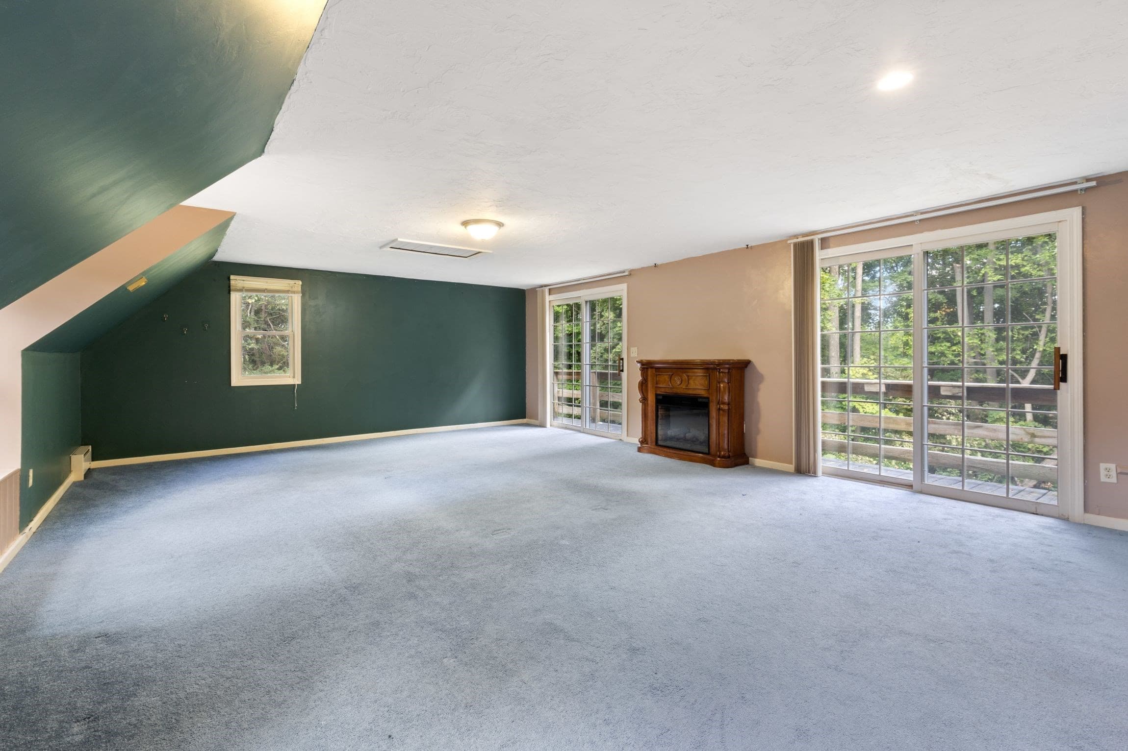 Single Family Residence at 609 Oxford St  S, Auburn MA 01501, Auburn, photo 5 of 42