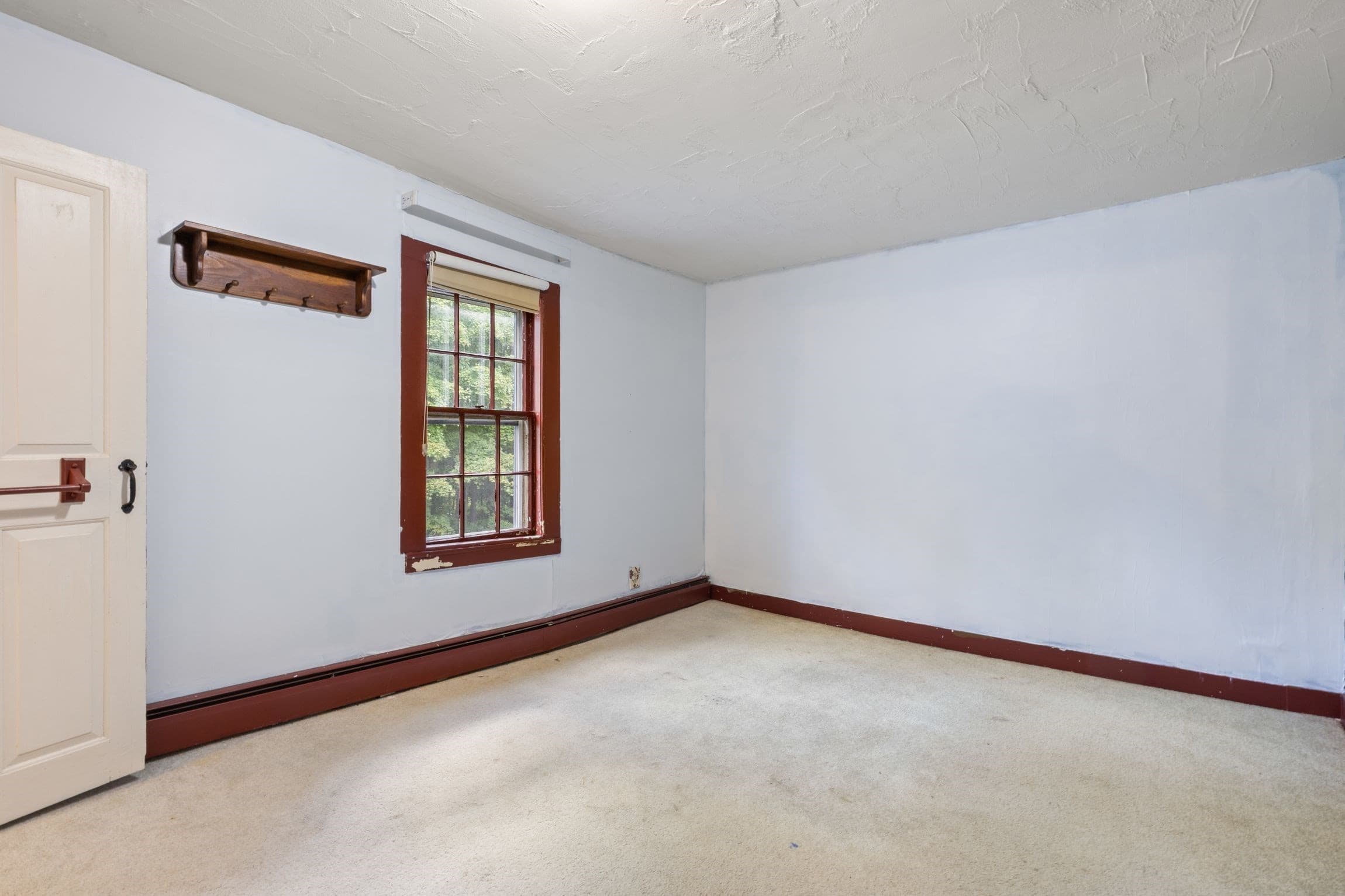 Single Family Residence at 609 Oxford St  S, Auburn MA 01501, Auburn, photo 18 of 42