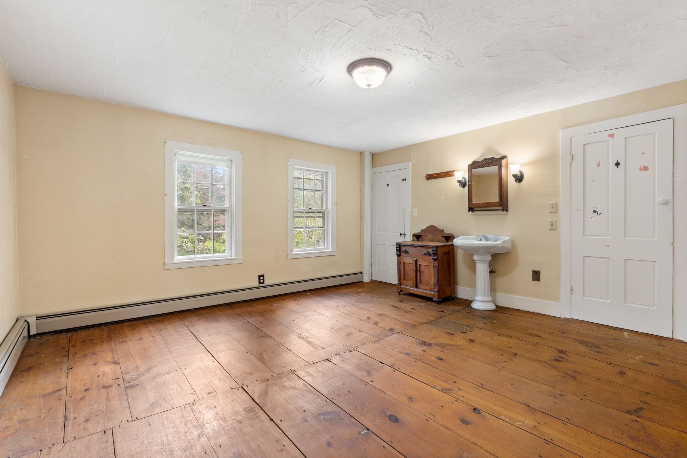 Single Family Residence at 609 Oxford St  S, Auburn MA 01501, Auburn, photo 15 of 42