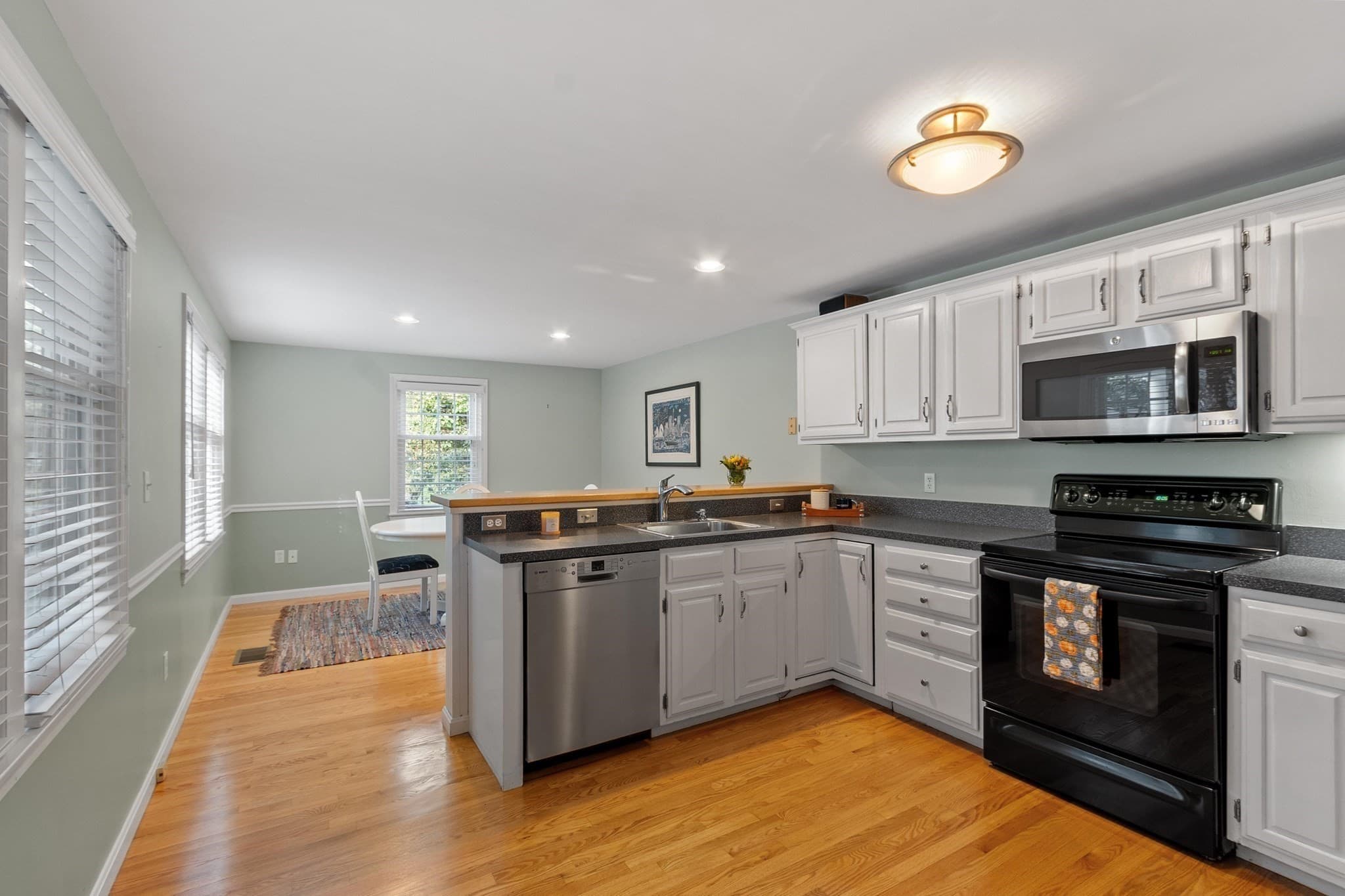 Condominium at 41 Mitchell Grant Way # 41, Bedford MA 01730, Bedford, photo 12 of 37