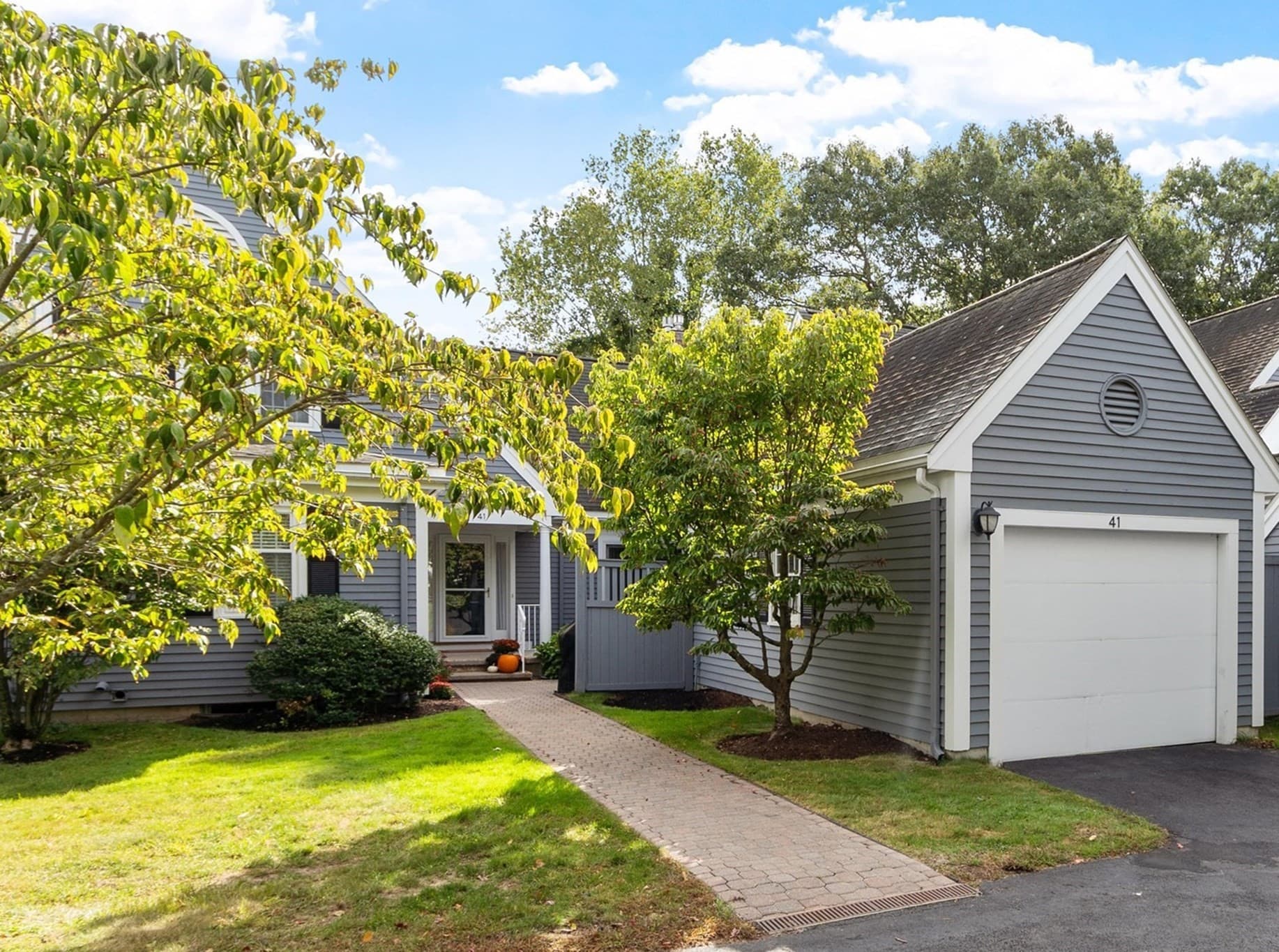 41 Mitchell Grant Way # 41, Bedford MA 01730