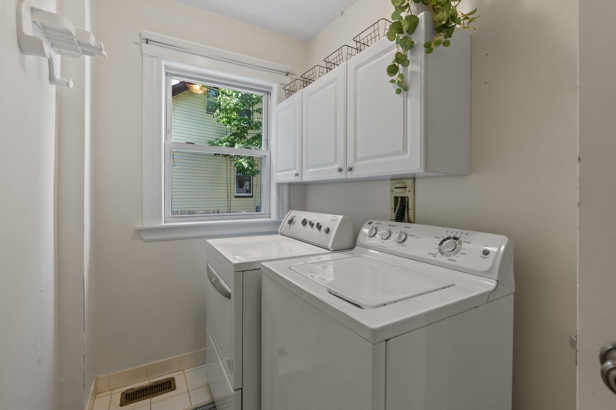 Condominium at 88-90 Auburn St # 90, Newton MA 02466, Newton, photo 24 of 36
