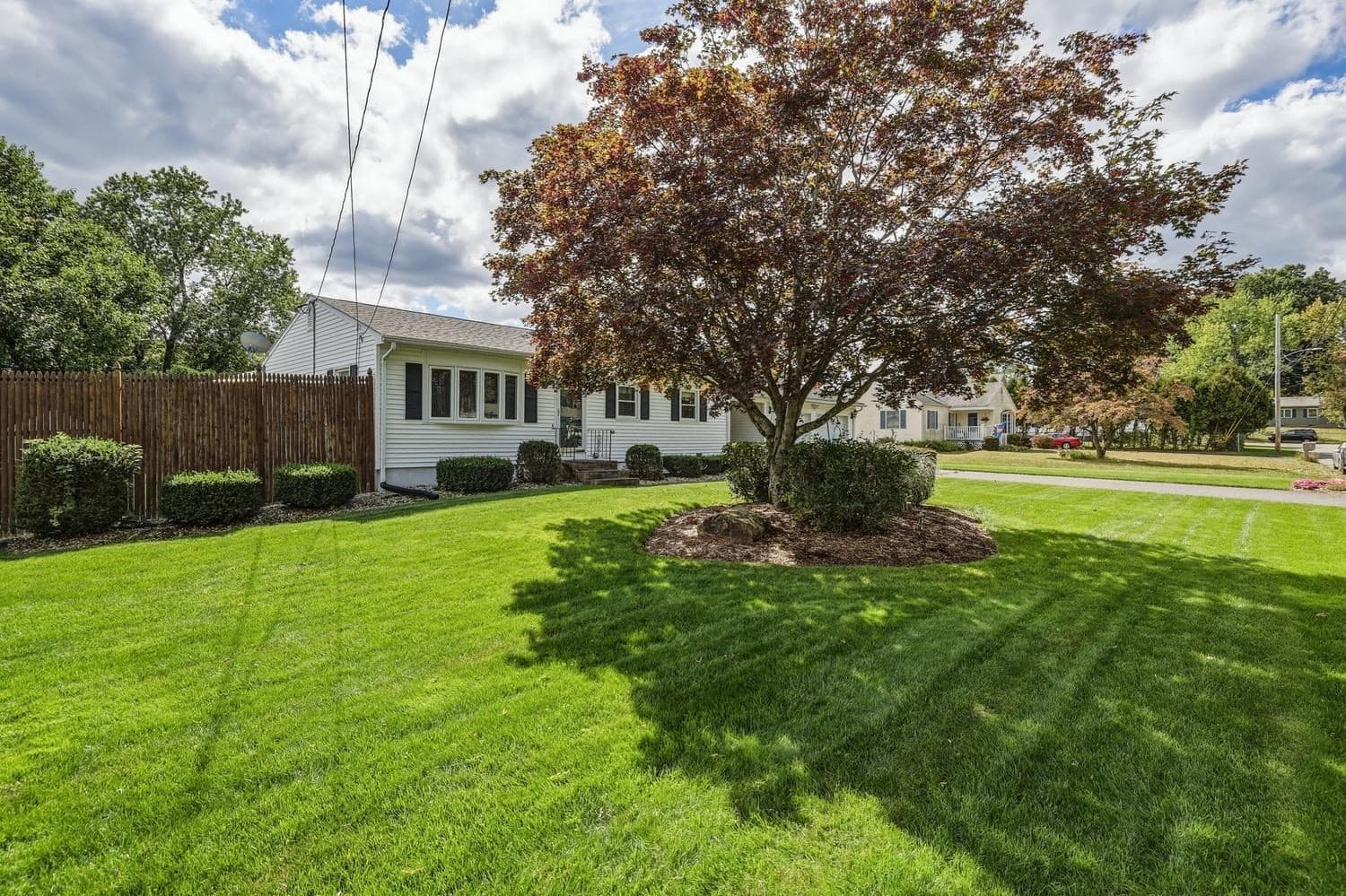 Single Family Residence at 15 Somerset St, East Longmeadow MA 01028, East Longmeadow, photo 2 of 39