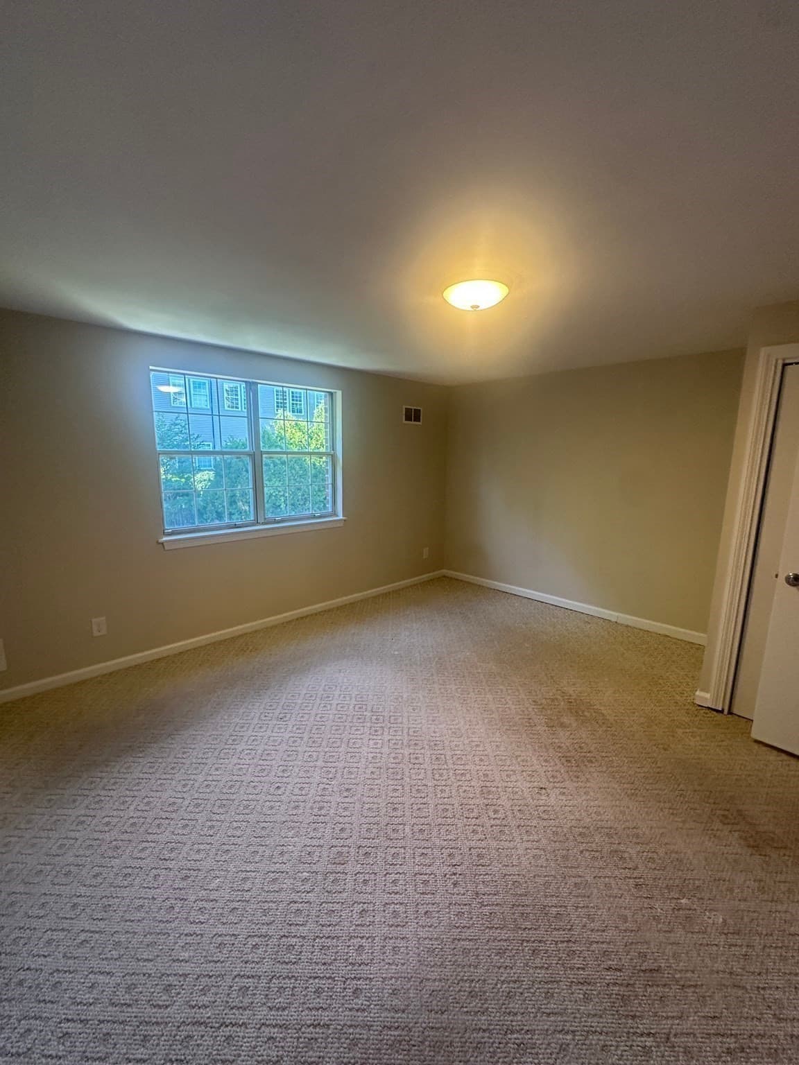 Condominium at 71 Florence St # 71, Hudson MA 01749, Hudson, photo 17 of 32