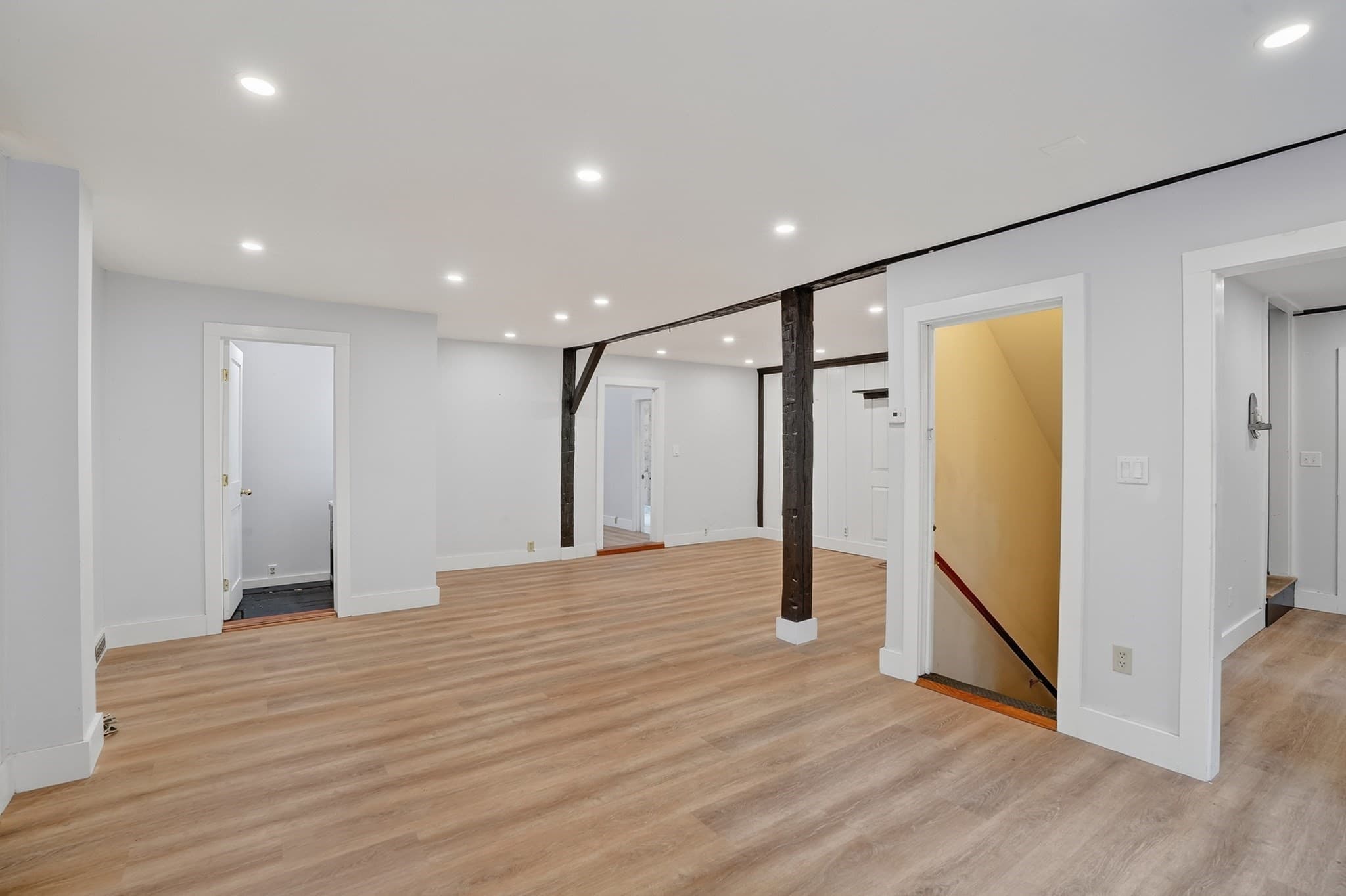 Single Family Residence at 32 Norton Orchard Rd, Edgartown MA 02539, Edgartown, photo 14 of 35