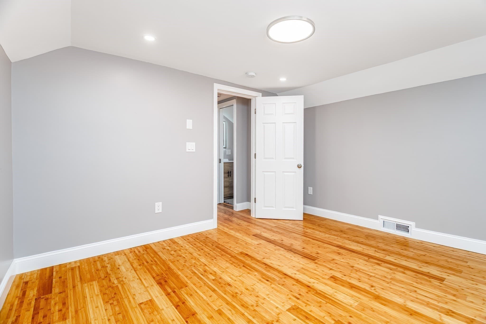 Single Family Residence at 161 11th-Eleventh, Leominster MA 01453, Leominster, photo 22 of 34