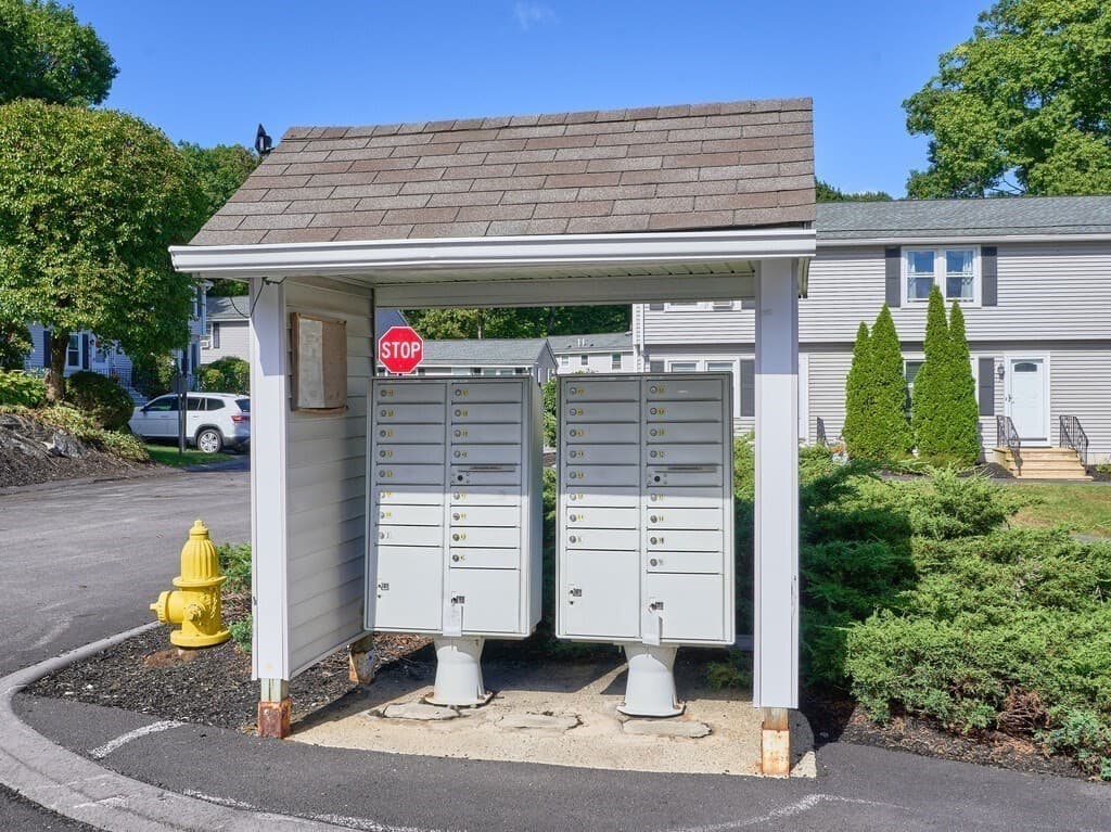Condominium at 270 Sunderland Rd # 40, Worcester MA 01604, Worcester, photo 28 of 28