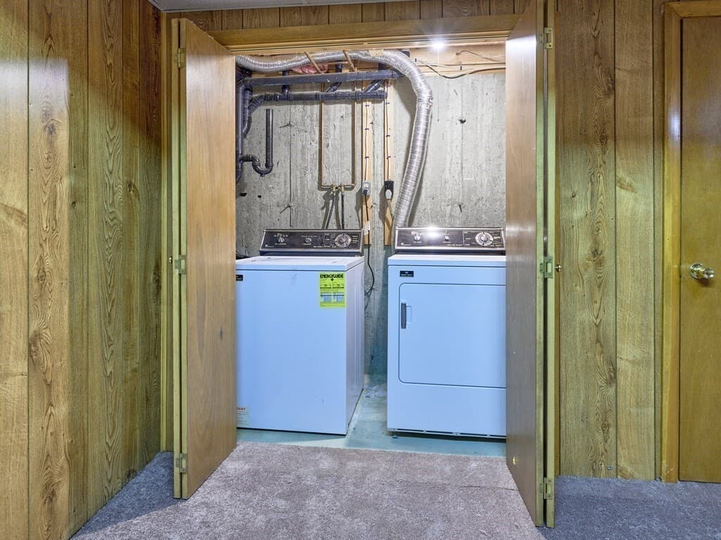 Condominium at 270 Sunderland Rd # 40, Worcester MA 01604, Worcester, photo 21 of 28