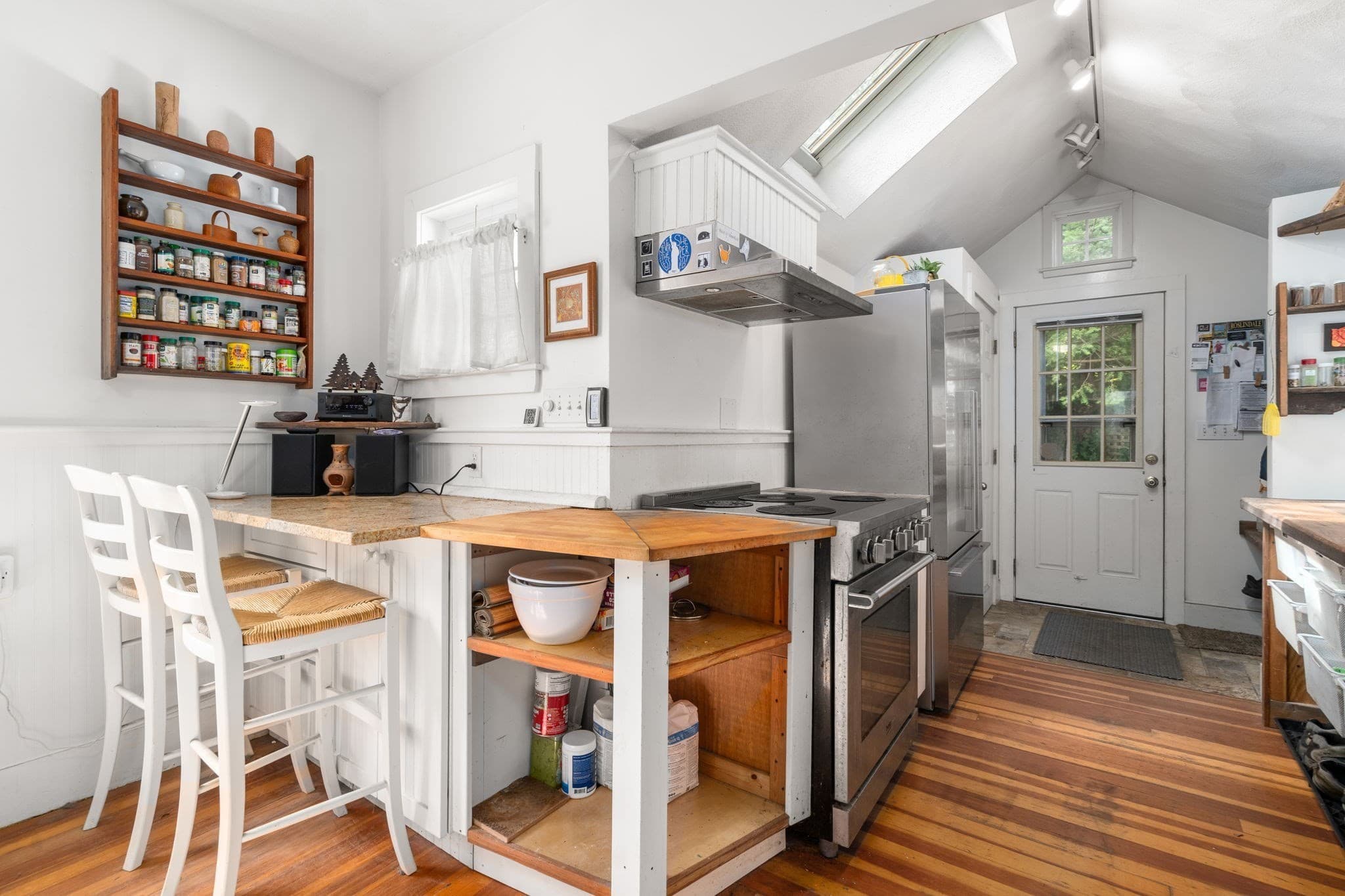 Single Family Residence at 109 Orange, Boston MA 02131, Boston, photo 4 of 19