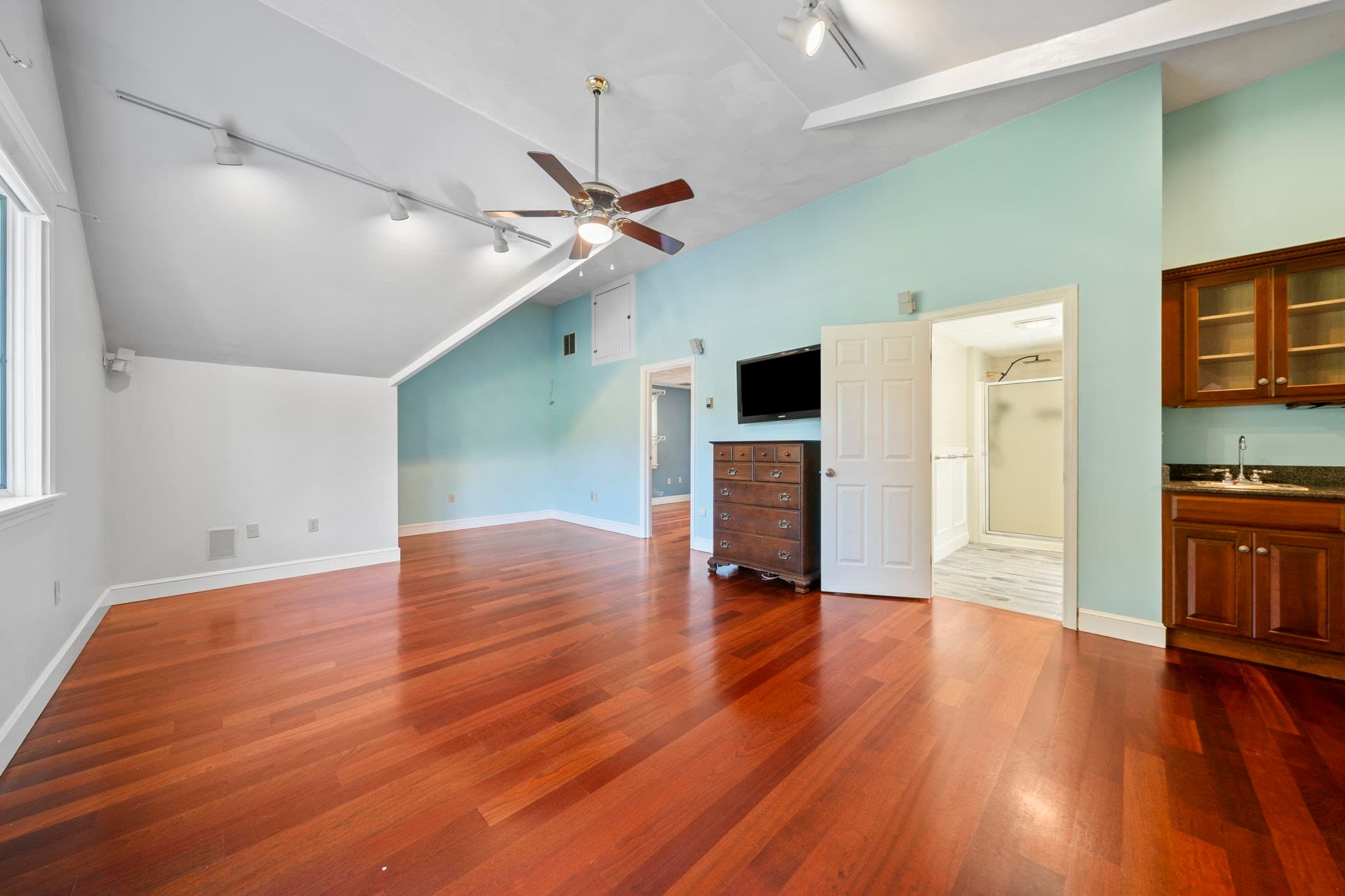 Single Family Residence at 10 Cottonwood Court, Hanson MA 02341, Hanson, photo 12 of 42
