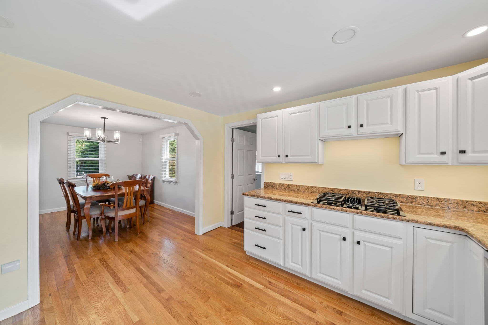Single Family Residence at 10 Cottonwood Court, Hanson MA 02341, Hanson, photo 7 of 42