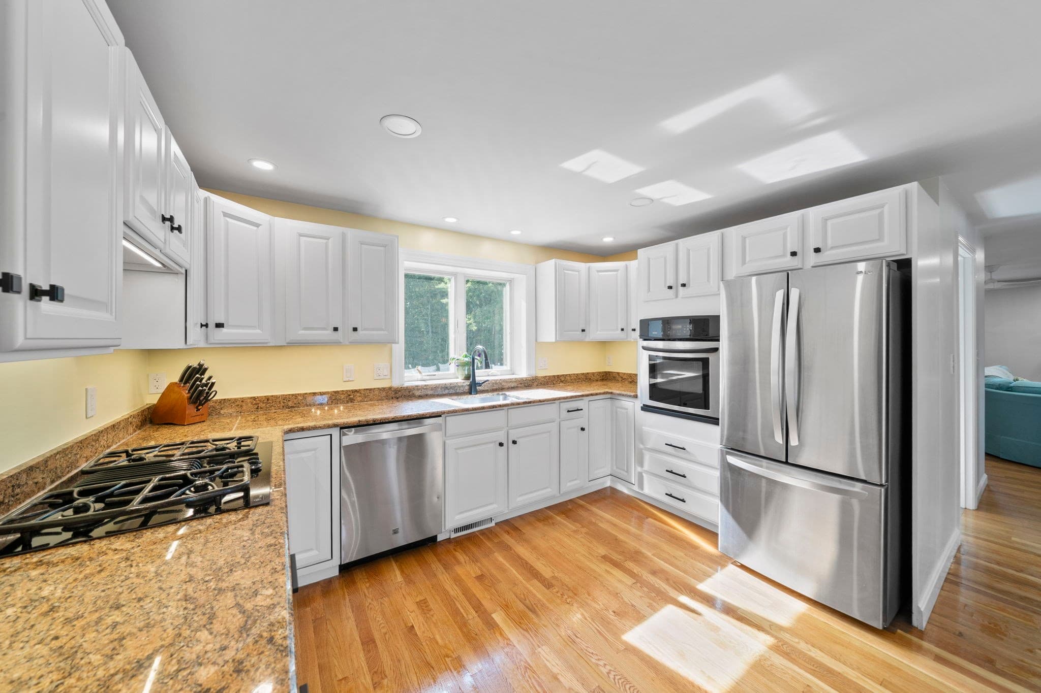 Single Family Residence at 10 Cottonwood Court, Hanson MA 02341, Hanson, photo 5 of 42
