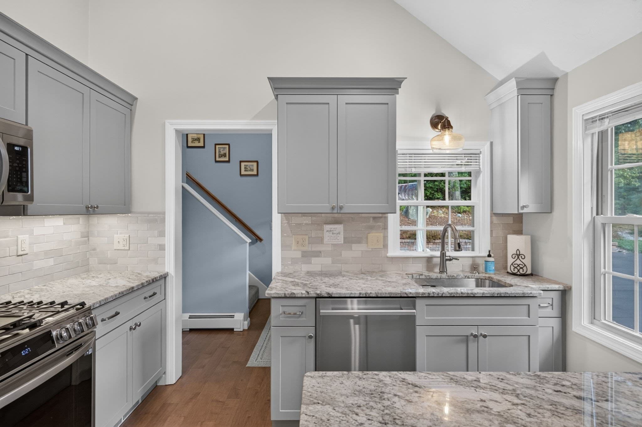 Single Family Residence at 8 Monahan Lane, Mansfield MA 02048, Mansfield, photo 5 of 31