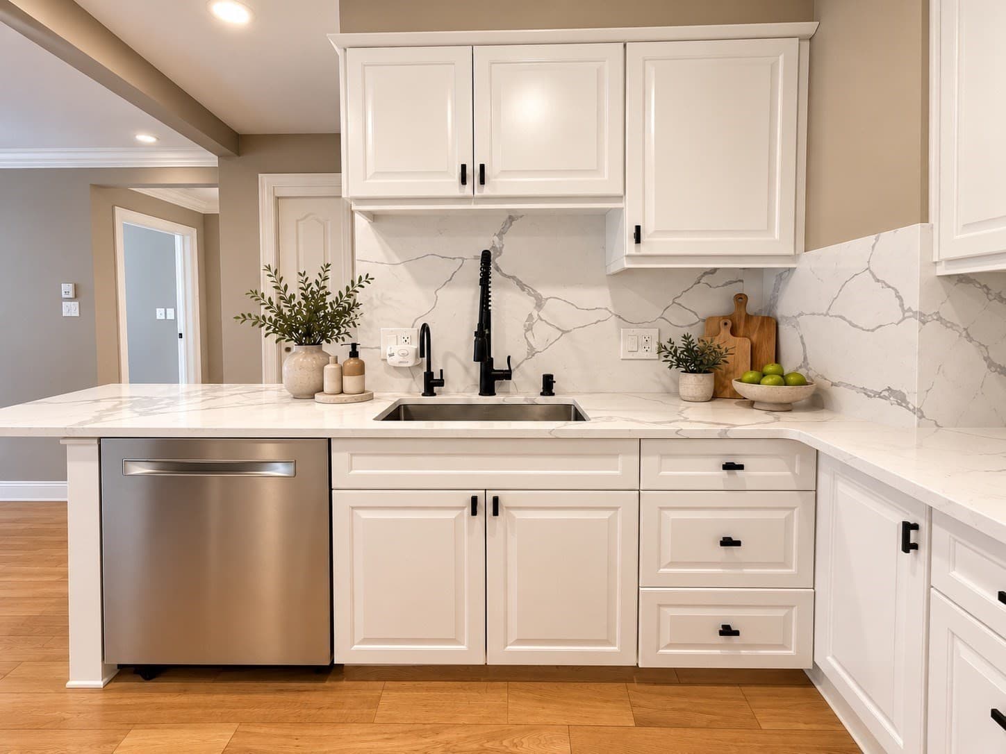 Condominium at 1 Hungington Ave # 302, Boston MA 02116, Boston, photo 3 of 15