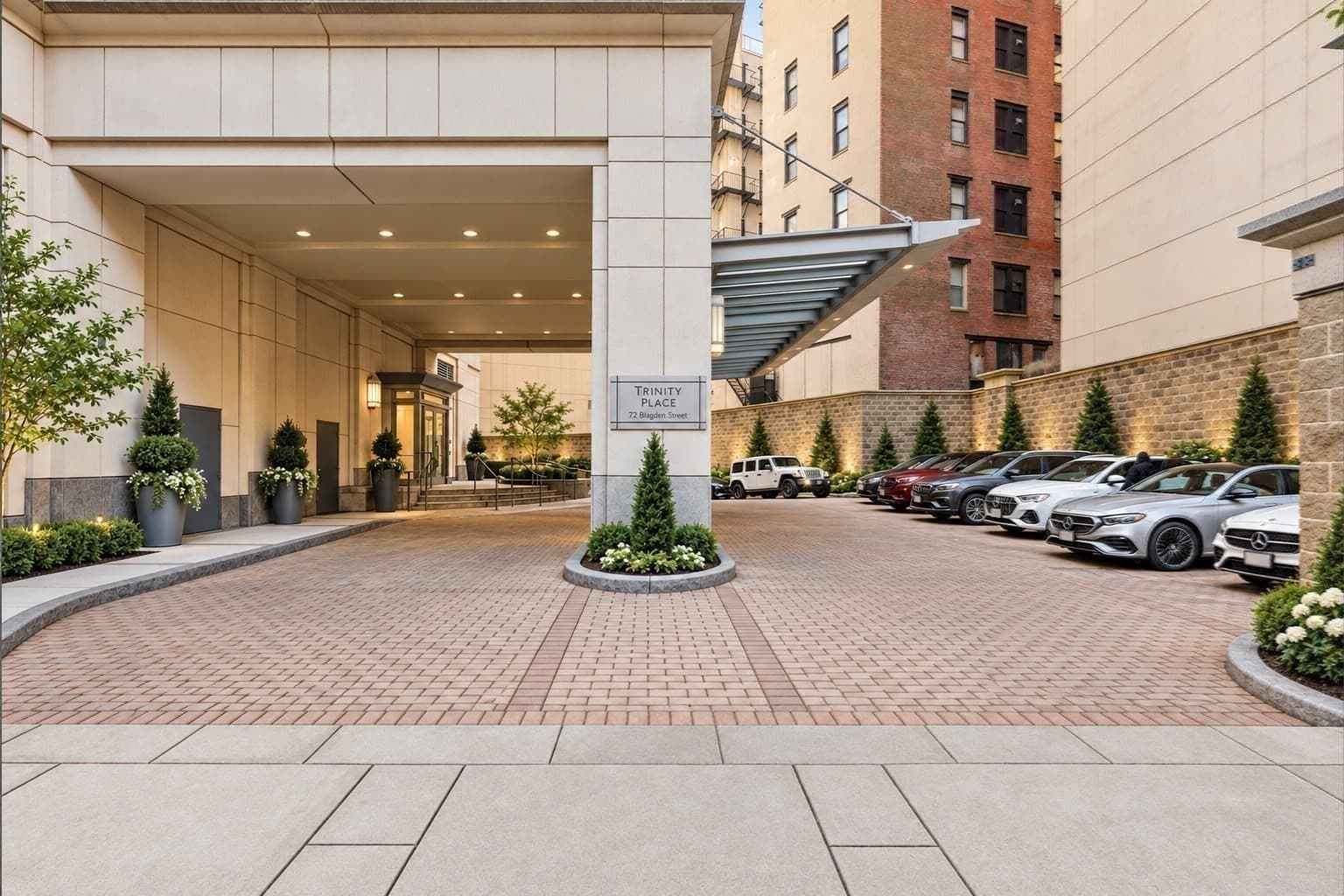 Condominium at 1 Hungington Ave # 302, Boston MA 02116, Boston, photo 14 of 15