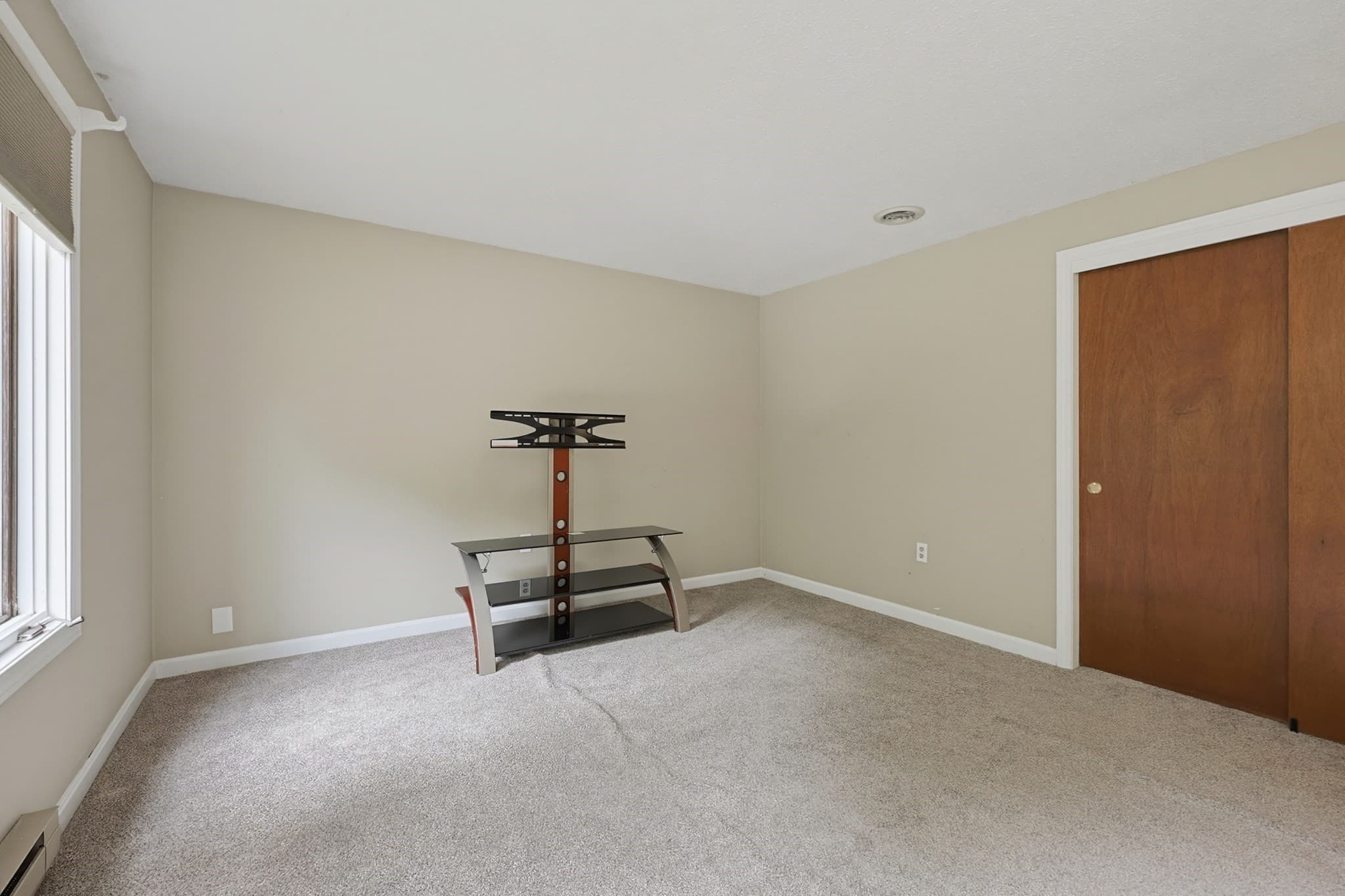 Condominium at 10 Village Way # A, Norton MA 02766, Norton, photo 27 of 42