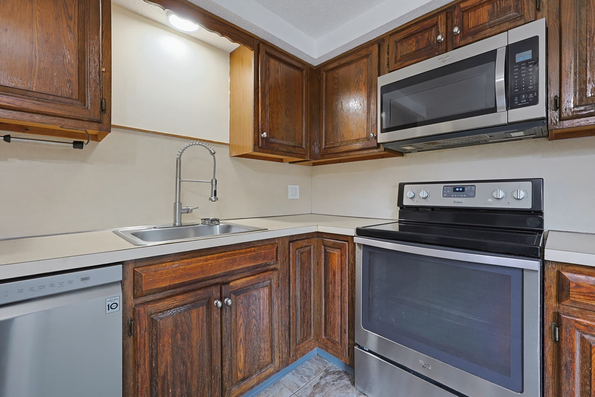 Condominium at 10 Village Way # A, Norton MA 02766, Norton, photo 12 of 42