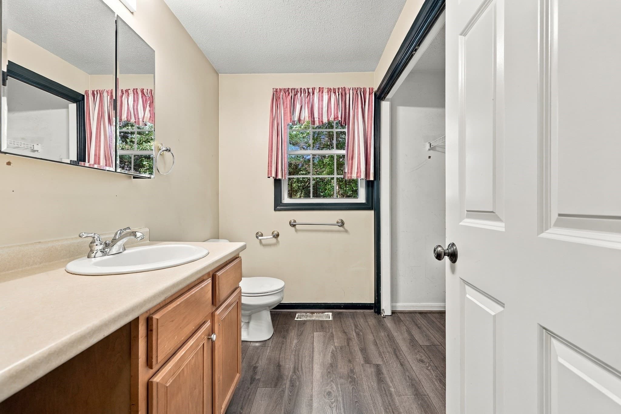 Single Family Residence at 16 Lancaster Road, Clinton MA 01510, Clinton, photo 18 of 41