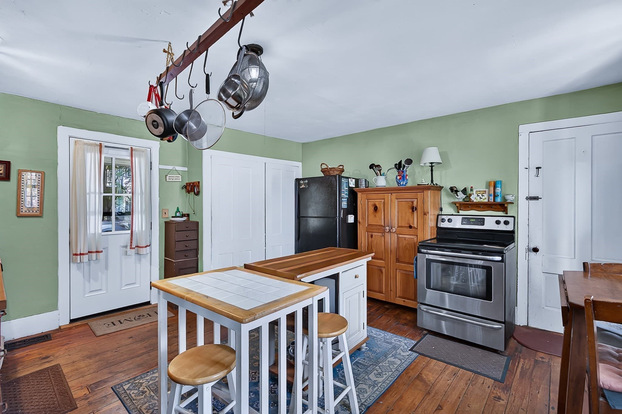 Single Family Residence at 260 Pleasant St, Barre MA 01005, Barre, photo 4 of 37