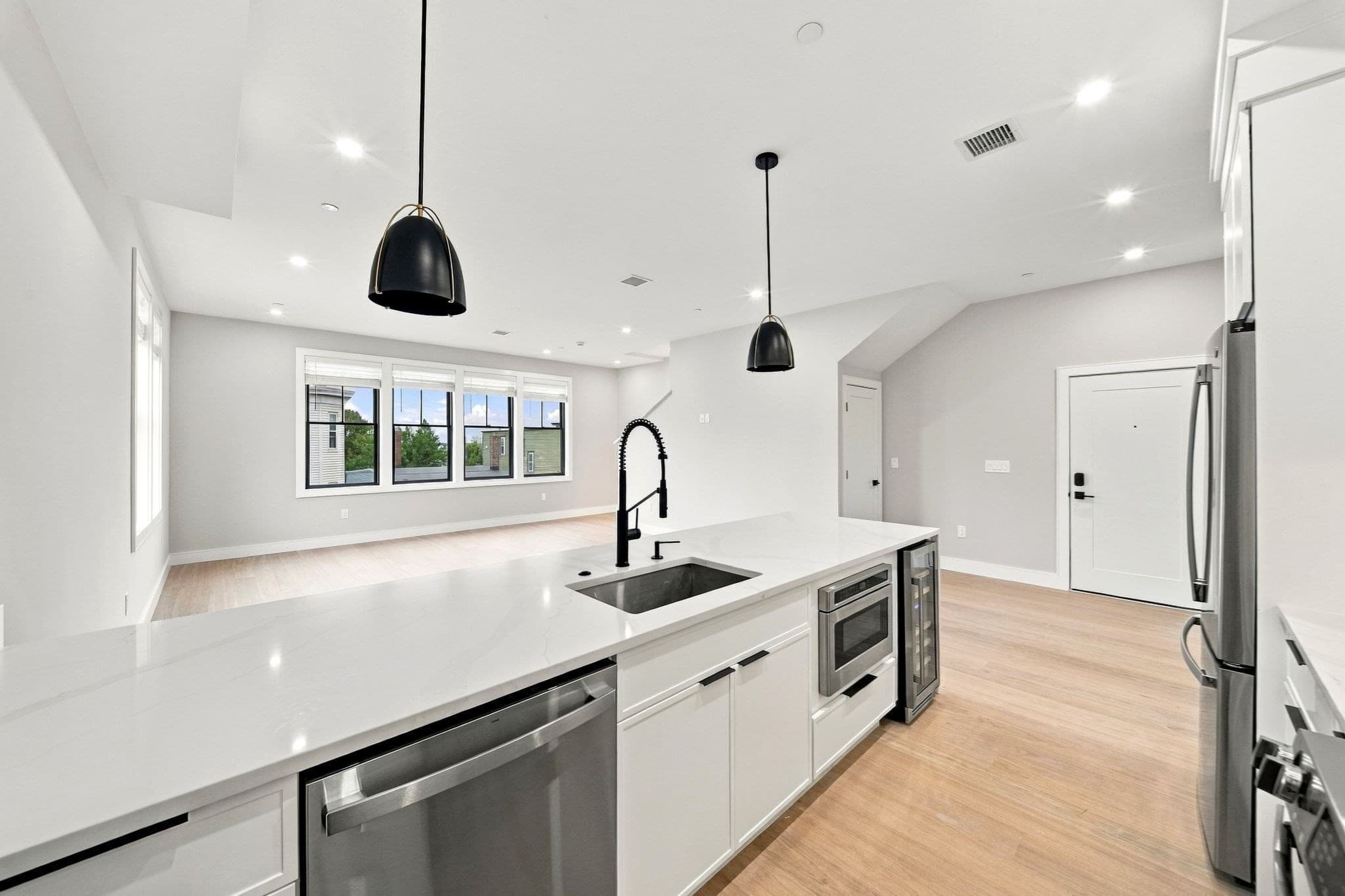 Condominium at 66 Homer Street # 5, Boston MA 02128, Boston, photo 13 of 36