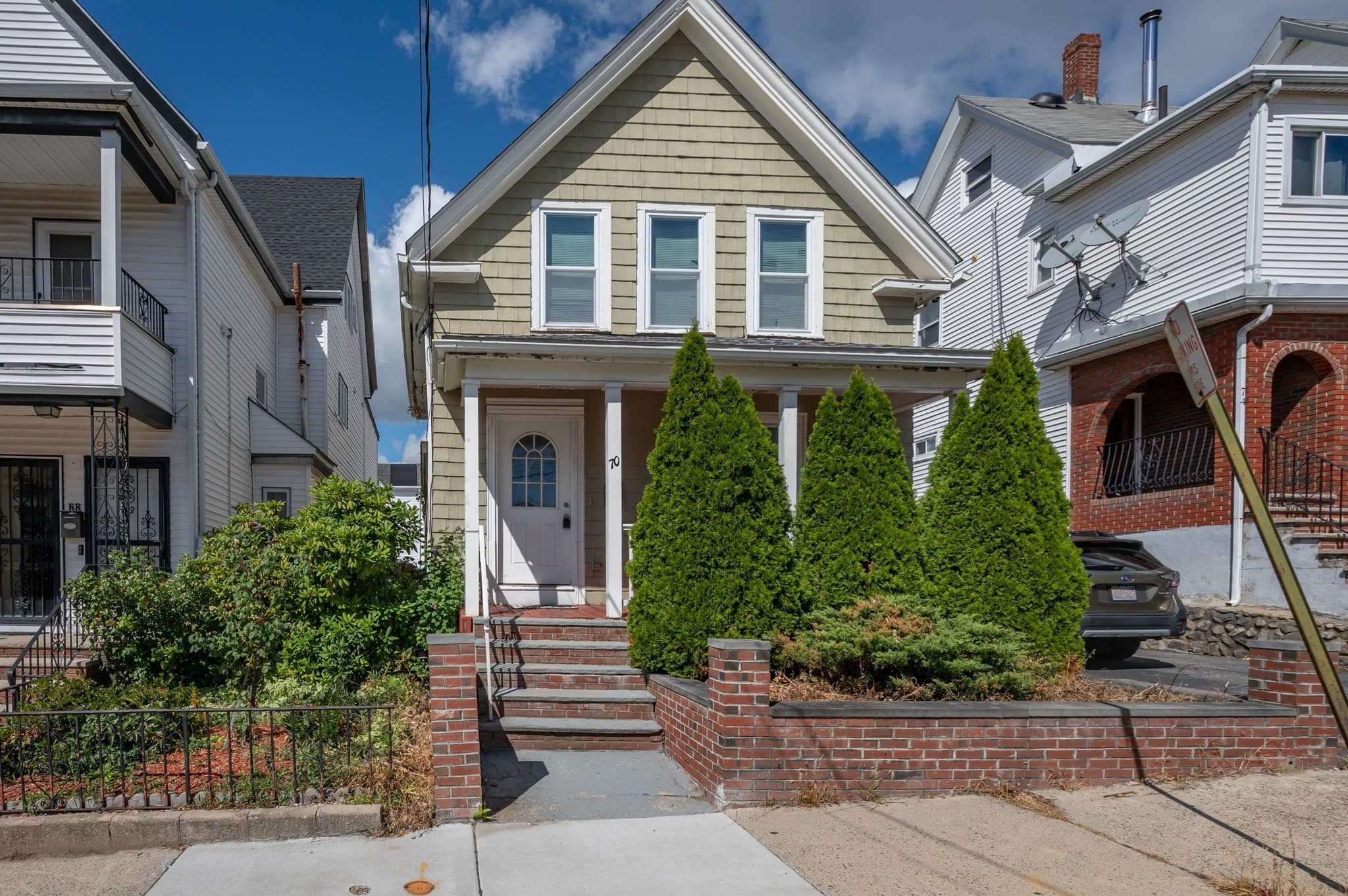 70 Dean St., Everett MA 02149