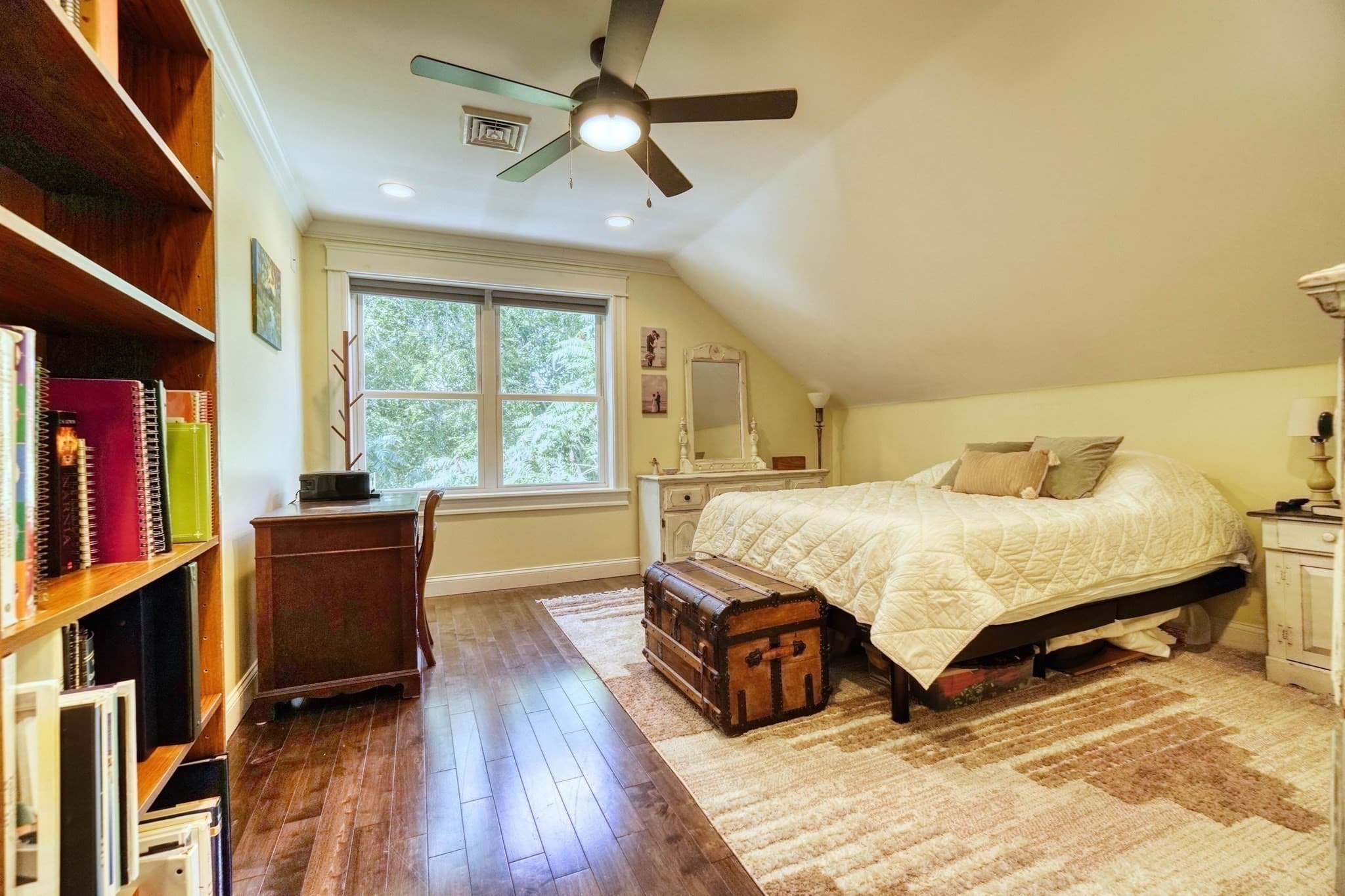Single Family Residence at 35 Nightingale St, Fall River MA 02721, Fall River, photo 18 of 38
