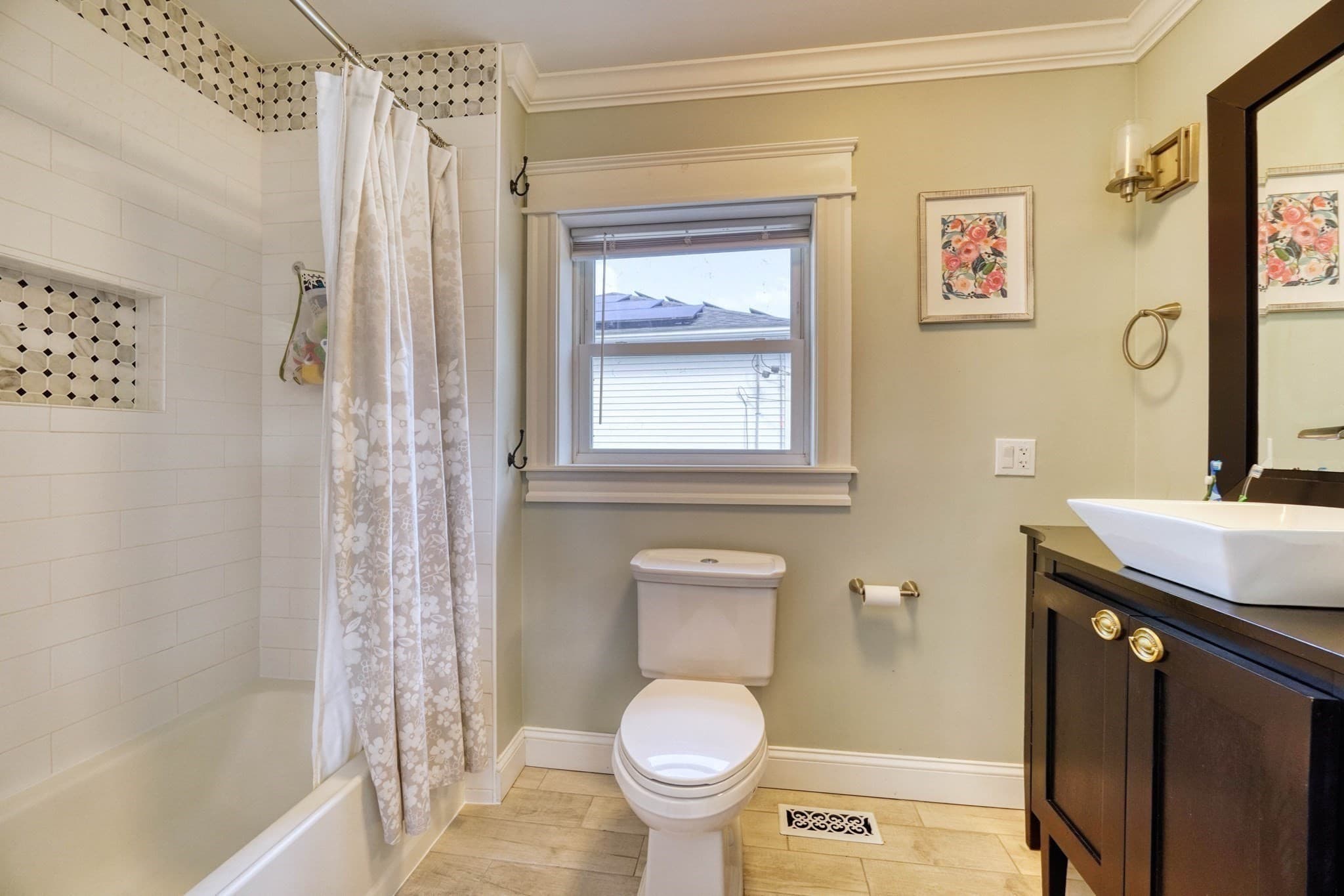 Single Family Residence at 35 Nightingale St, Fall River MA 02721, Fall River, photo 15 of 38